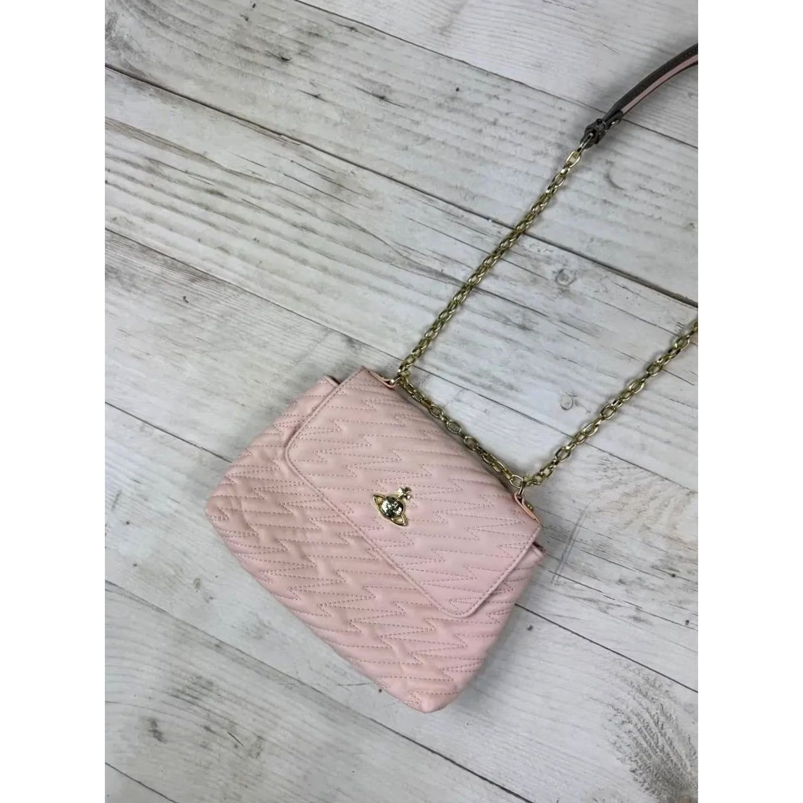 Vivienne Westwood Vivienne Westwood Shoulder Bag Logo Orb Pink Women's Small Leather Shoulder Bag with Inner Pockets Size ONE SIZE - 3 Thumbnail