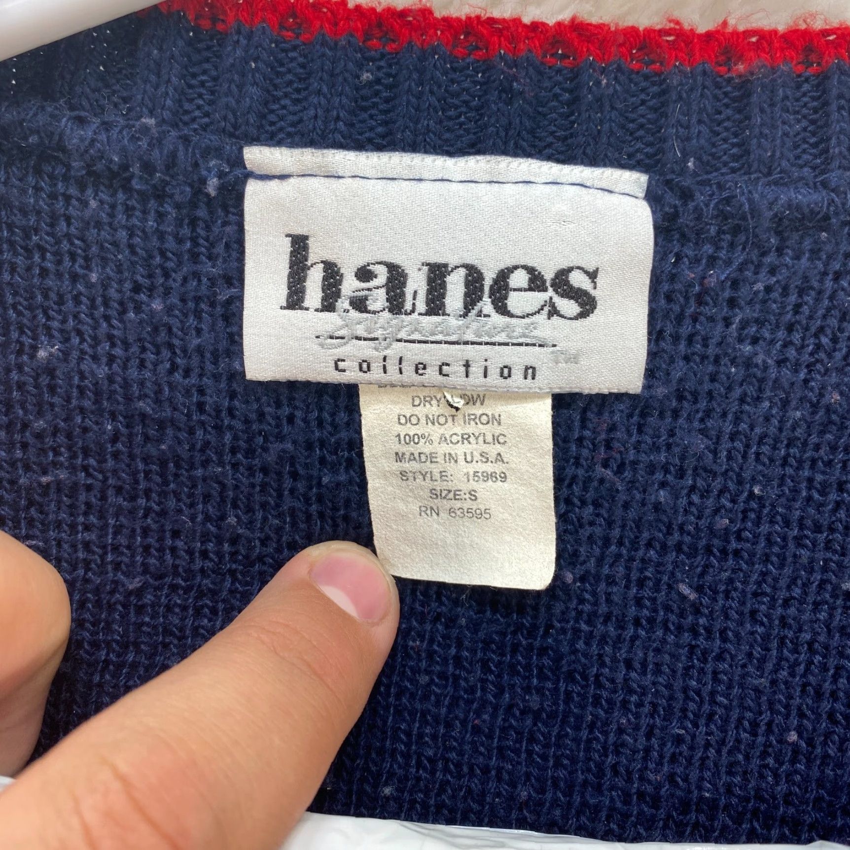 Hanes VINTAGE Hanes USA American Flag Small Blue Sweater Unisex Adults S Crew Neck 100 Acrylic VTG VTG VTG Size US S / EU 44-46 / 1 - 7 Thumbnail