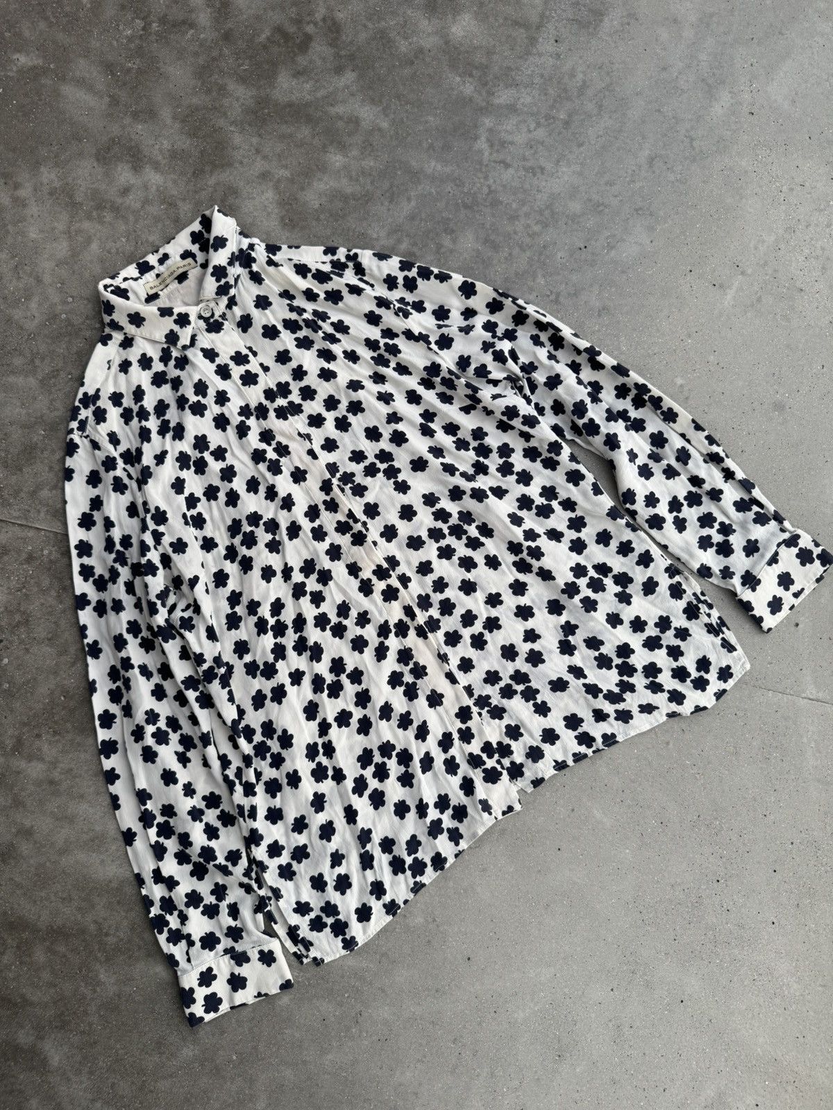 Balenciaga BALENCIAGA SS11 Rare Button-up flowers Shirt desginer Size S / US 4 / IT 40 - 1 Thumbnail
