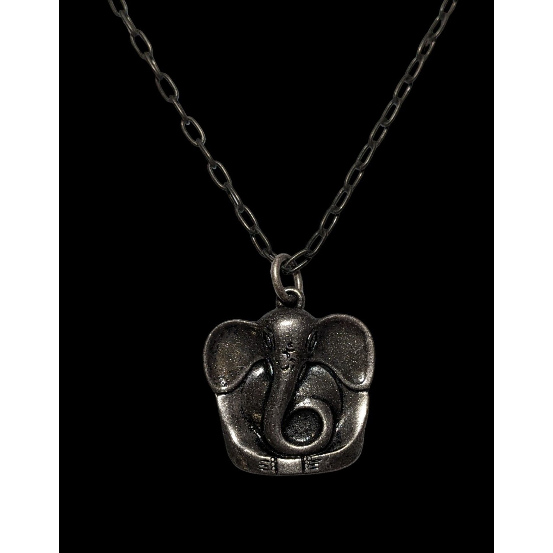 Other Axcess Liz Claiborne Silver Elephant Necklace Size ONE SIZE - 6 Thumbnail