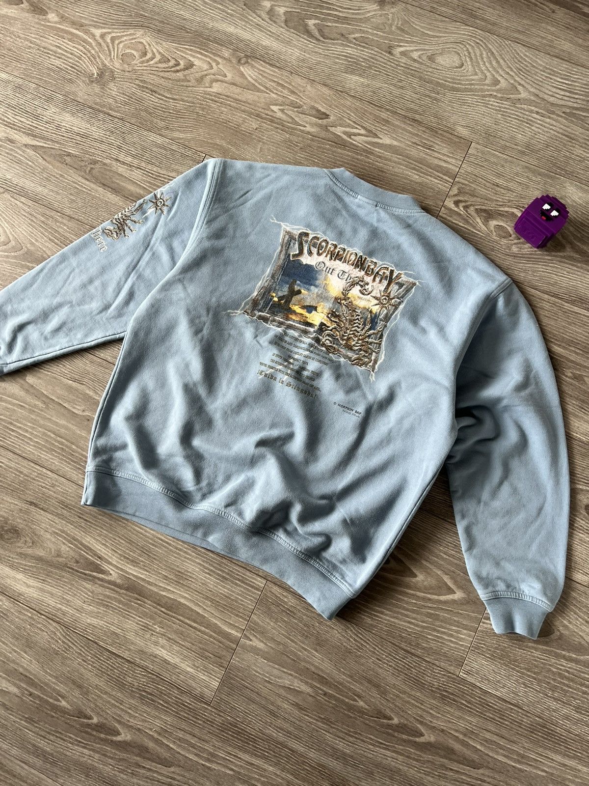 Vintage Vintage Y2K Scorpion Bay Overprint Blue American Sweatshirt Size US M / EU 48-50 / 2 - 11 Thumbnail