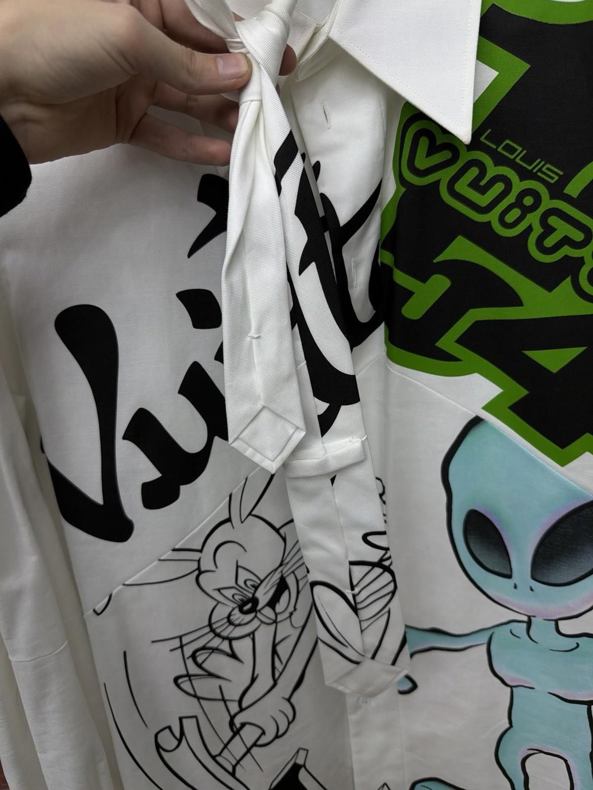 Louis Vuitton LOUIS VUITTON Button Up Dress Shirt Alien Logo $1450 XXL Size 48R - 8 Thumbnail