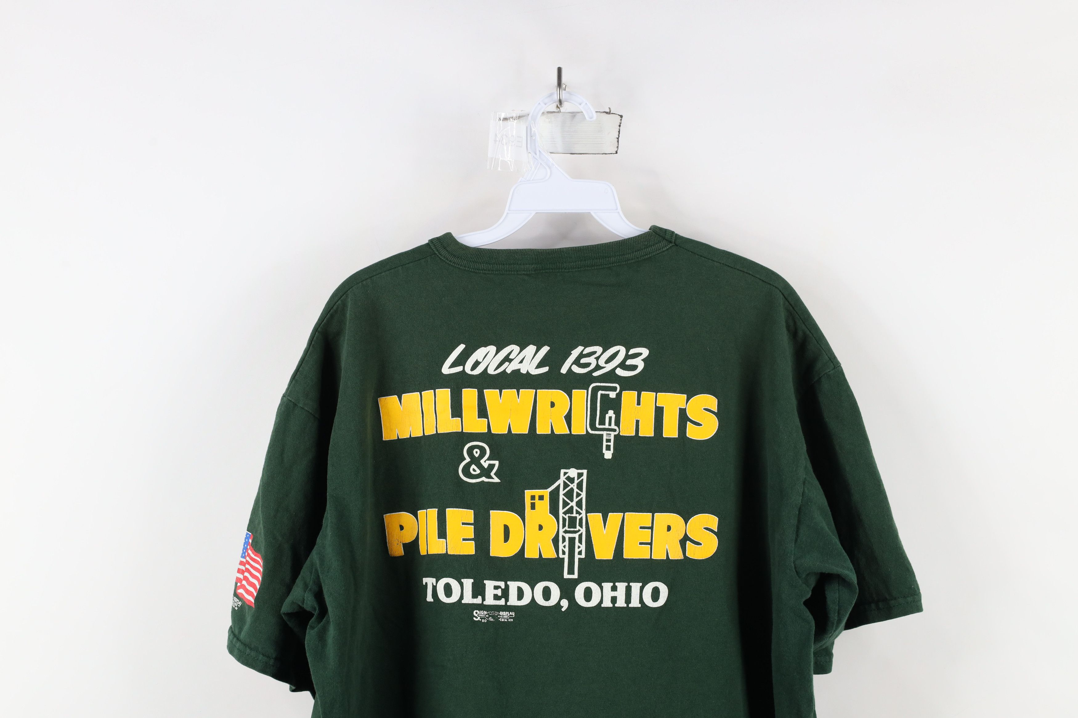 Vintage Vintage 90s Union Millwrights Pile Drivers T-Shirt Green USA Size US XL / EU 56 / 4 - 12 Thumbnail
