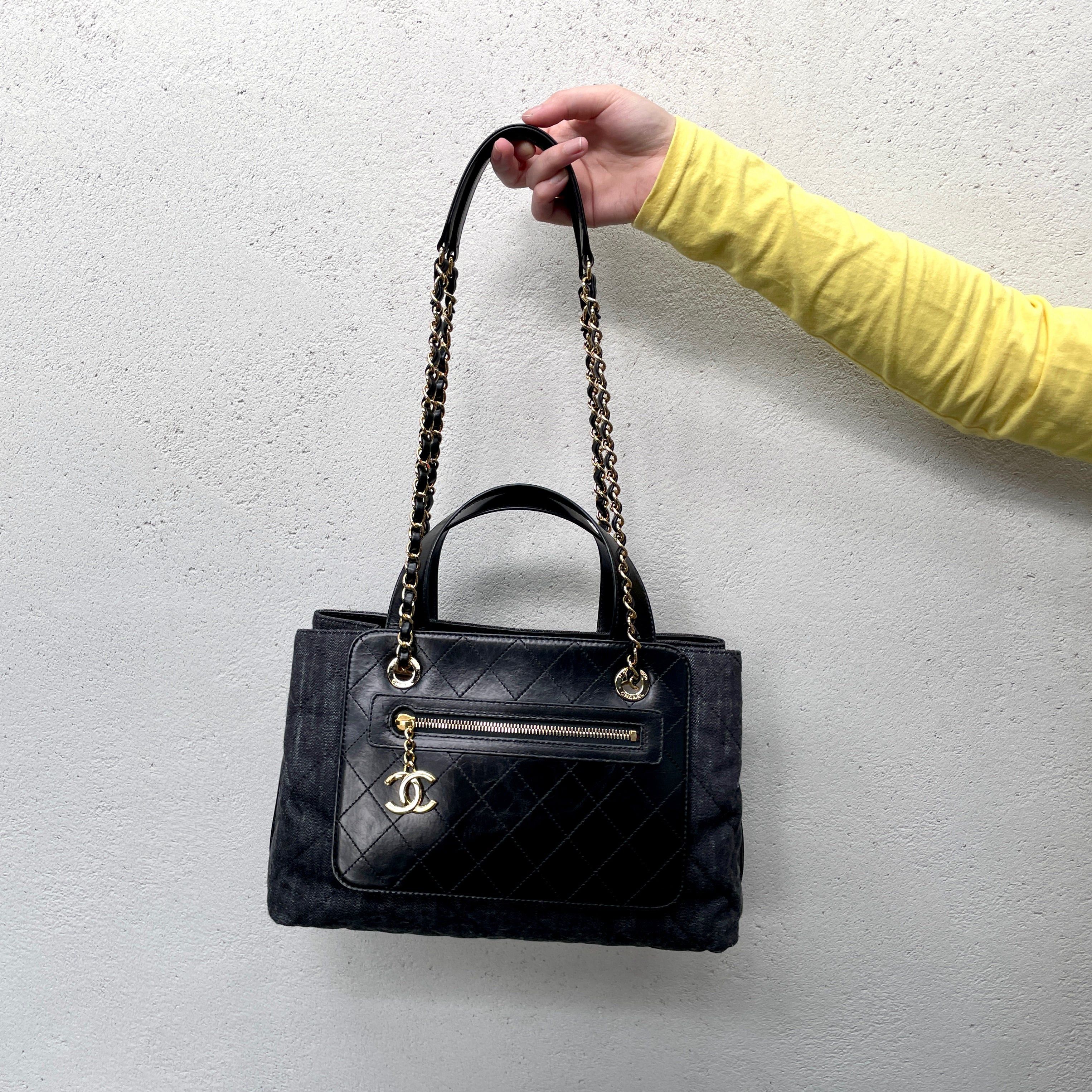 Chanel Chanel Matelassé Denim Cc Logo Pendant 2-Way Chain Shoulder Tote Bag Black &Amp; Gold Size ONE SIZE - 1 Thumbnail
