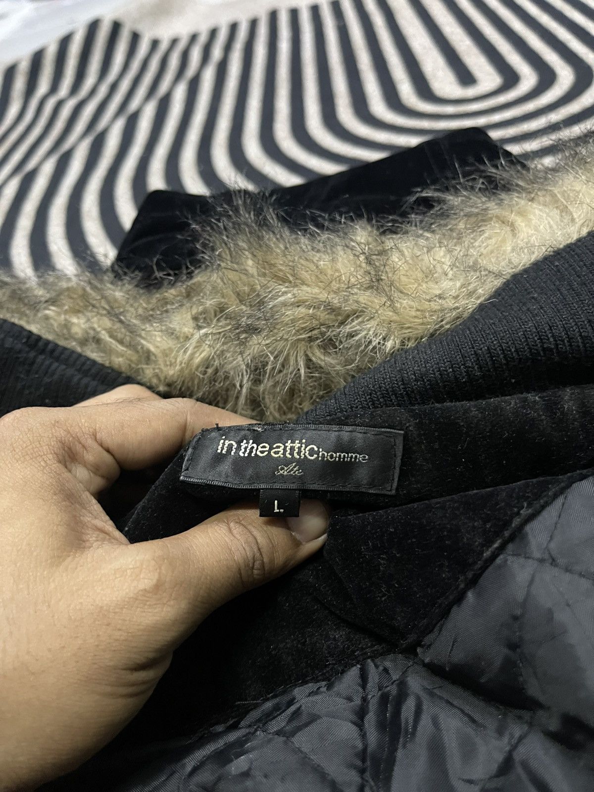 In The Attic 1990s IN THE ATTIC HOMME VELVET PARKA FAUX FUR HOODIE Size US L / EU 52-54 / 3 - 11 Thumbnail