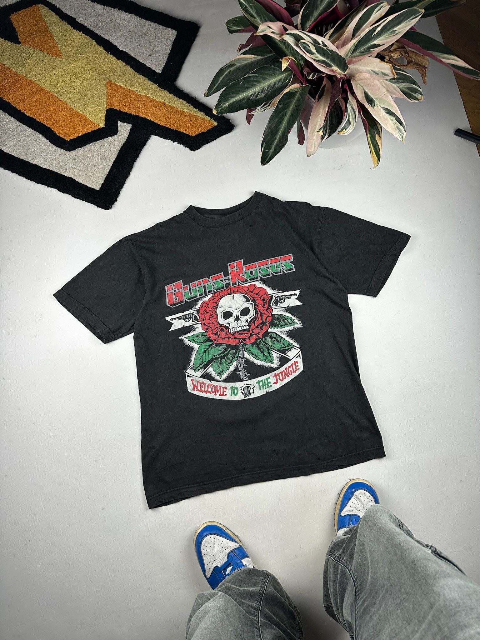 Guns N' Roses Vintage Guns N’ Roses tShirt band tee Size US XL / EU 56 / 4 - 2 Thumbnail