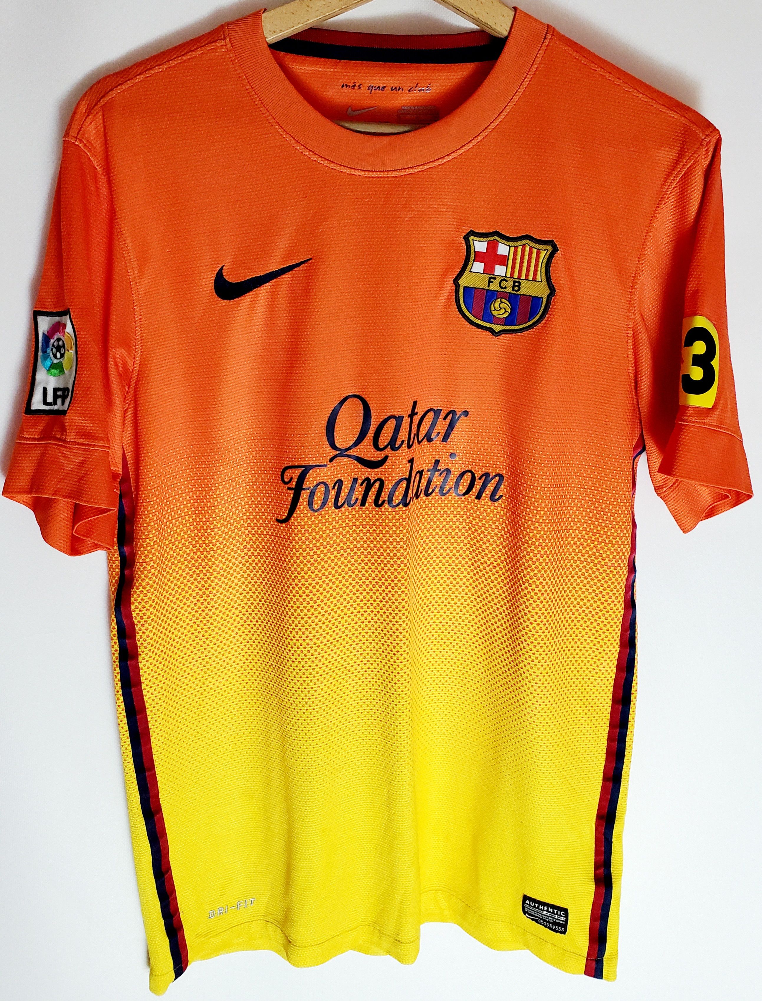 Nike BARCELONA 2012 2013 AWAY FOOTBALL SHIRT SOCCER JERSEY Size S Size US S / EU 44-46 / 1 - 1 Thumbnail