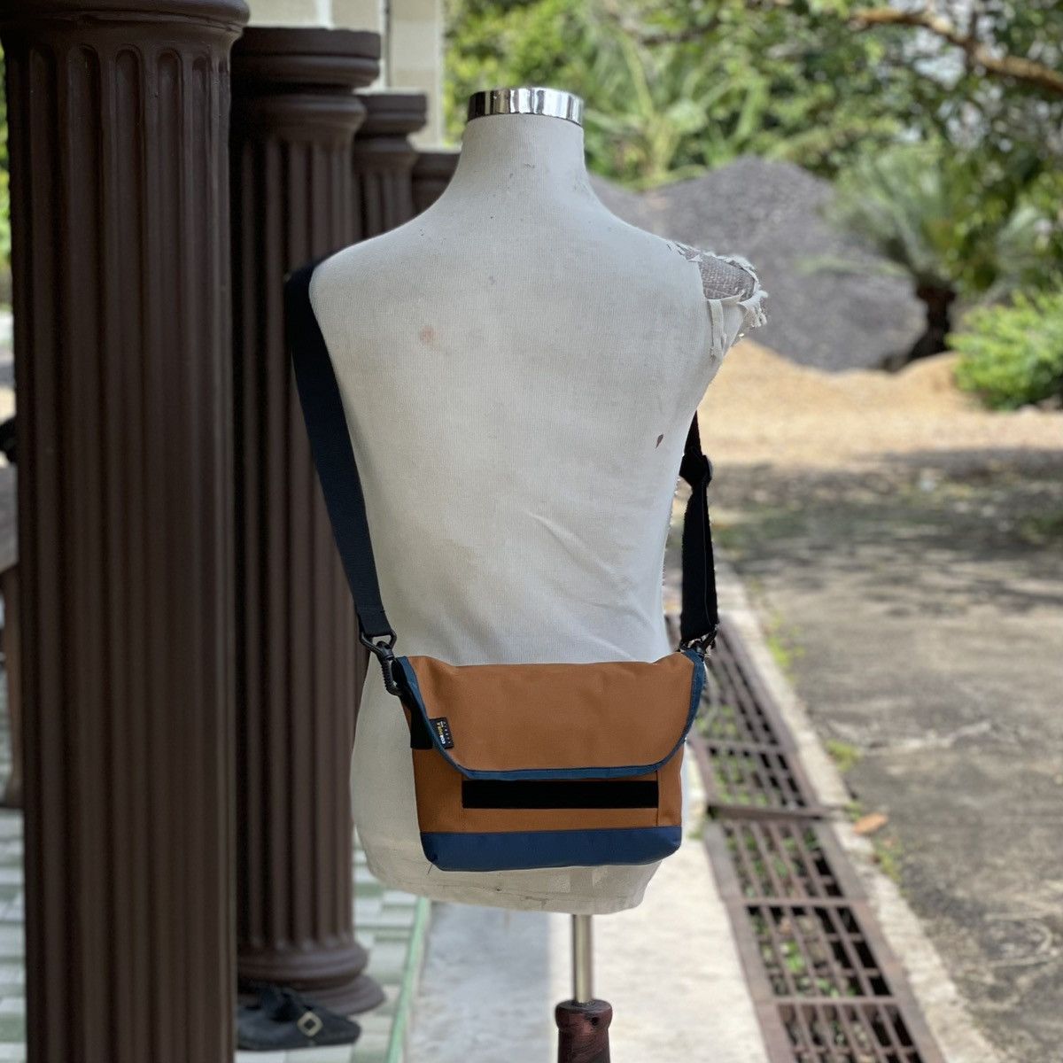 Japanese Brand 🔥 RARE MULTI COLOUR CORDURA FABRIC CROSSBODY Size ONE SIZE - 1 Thumbnail
