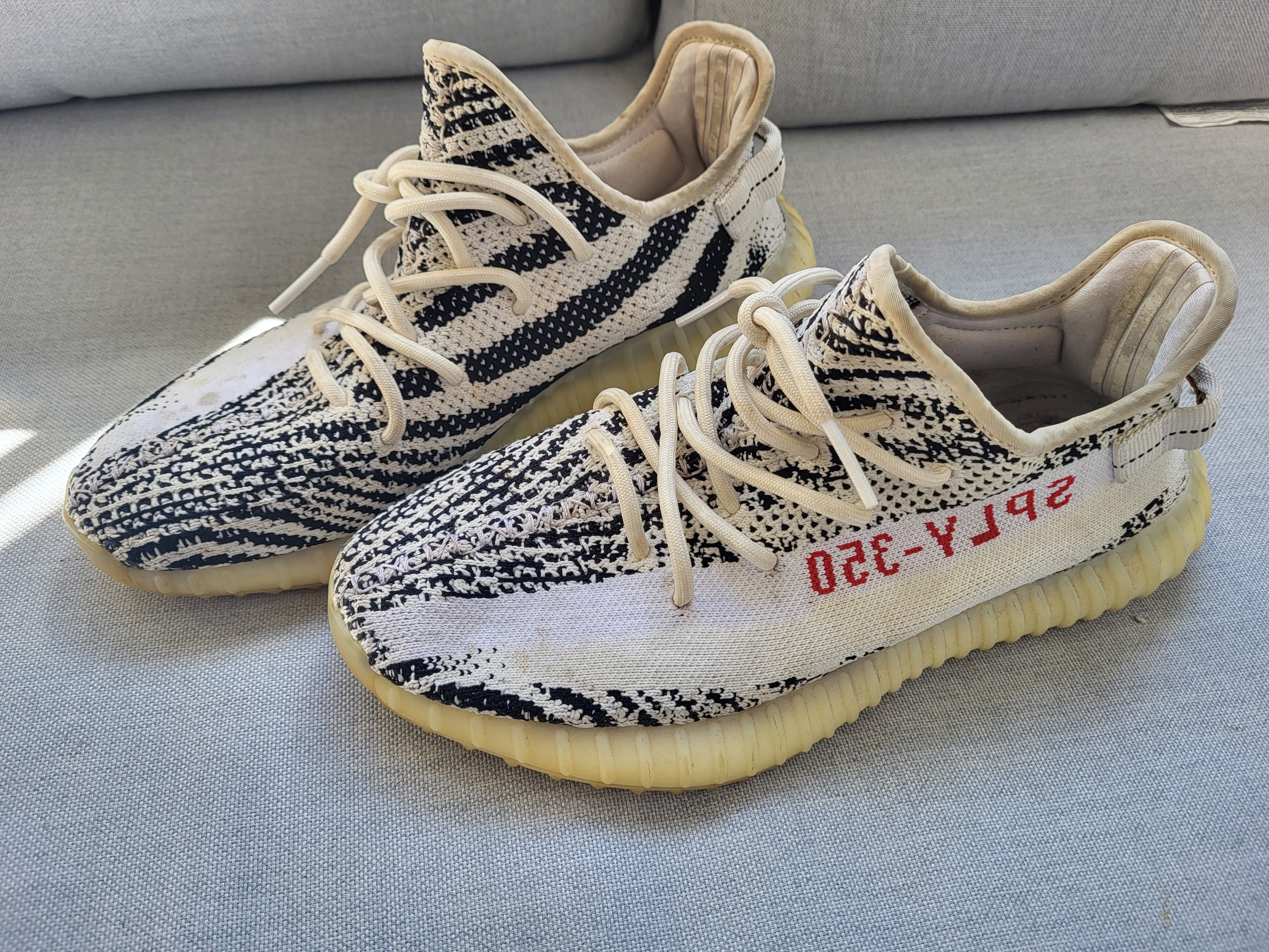 Adidas × Kanye West Og zebra ultraboost Size US 10 / EU 43 - 1 Thumbnail