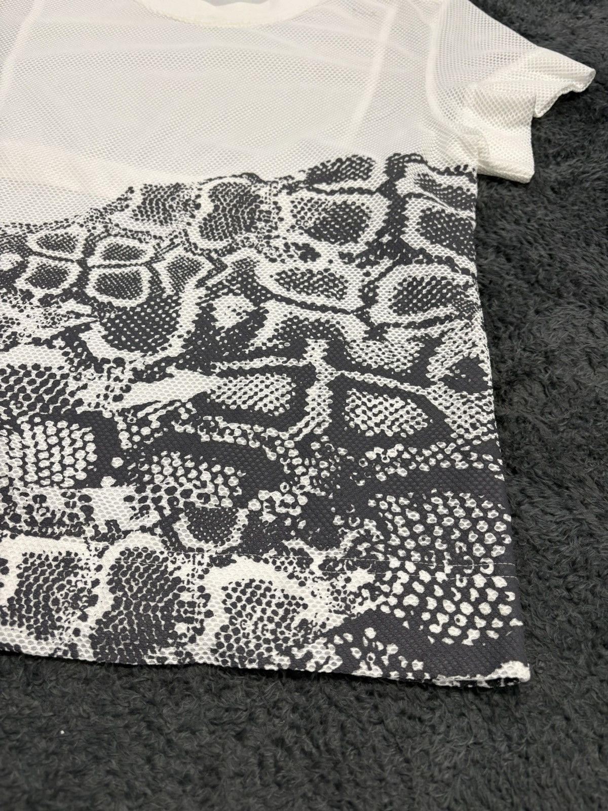 Adidas × Stella McCartney Adidas Stella McCartney SS 2017 Mesh Snake Print Tee Size S / US 4 / IT 40 - 2 Thumbnail