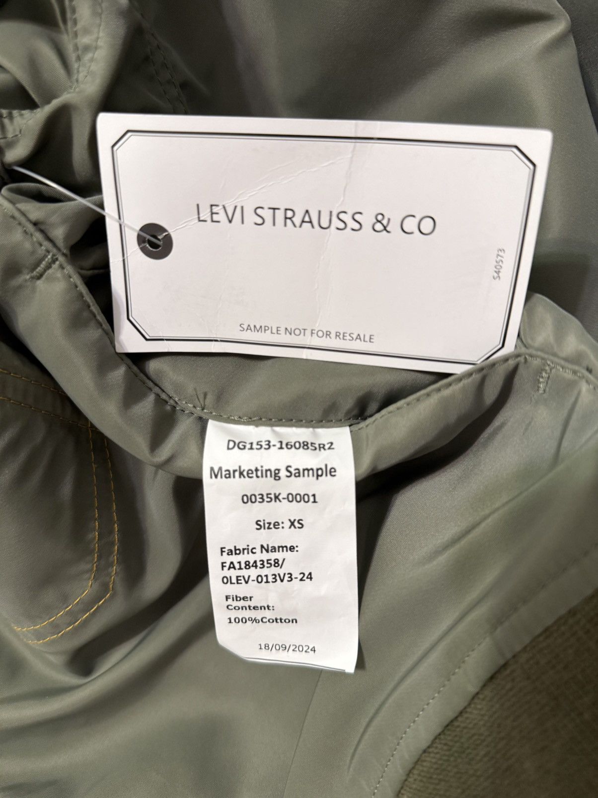 Sacai Sacai x Levi’s Reversible Denim Bomber Jacket Size US XS / EU 42 / 0 - 9 Thumbnail
