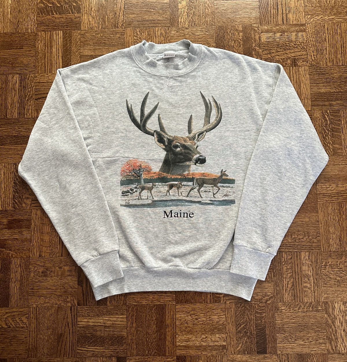 Vintage Vintage 90s Maine Deer Graphic Crewneck Sweatshirt Size US L / EU 52-54 / 3 - 1 Thumbnail