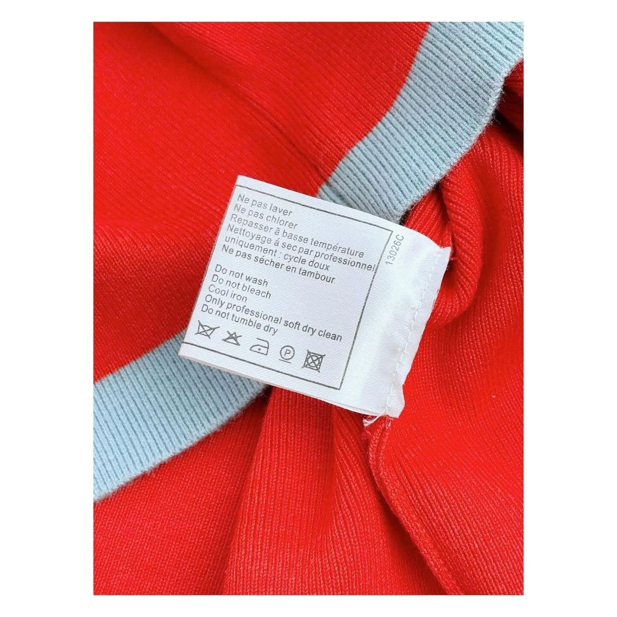Chanel Chanel V neck Long sleeve Size M / US 6-8 / IT 42-44 - 9 Thumbnail