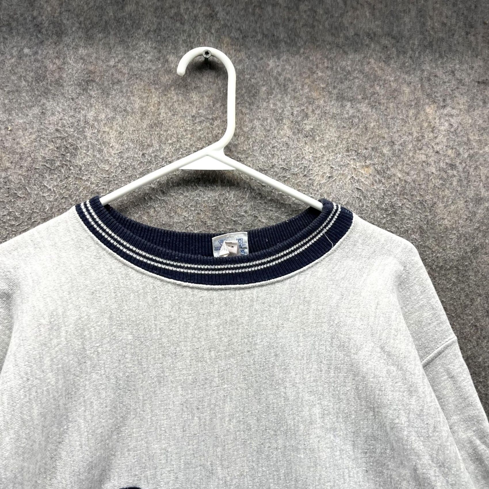 Champion VINTAGE Champion Sweatshirt Mens 2XL Gray Script Fleece Reverse Weave Sweatshirt Mens 2XL Gray Script Fleece 80s Size US XXL / EU 58 / 5 - 7 Thumbnail