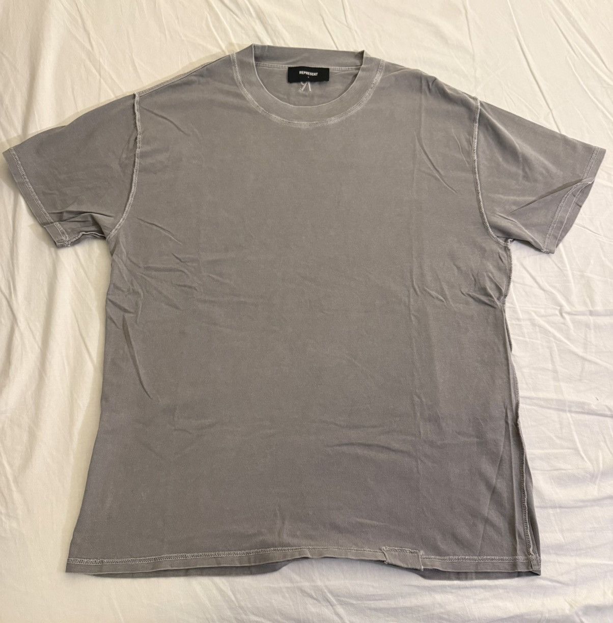 Represent Clo. REPRESENT Clo Initial T-Shirt Tee Ultimate Grey Large Size US L / EU 52-54 / 3 - 1 Thumbnail