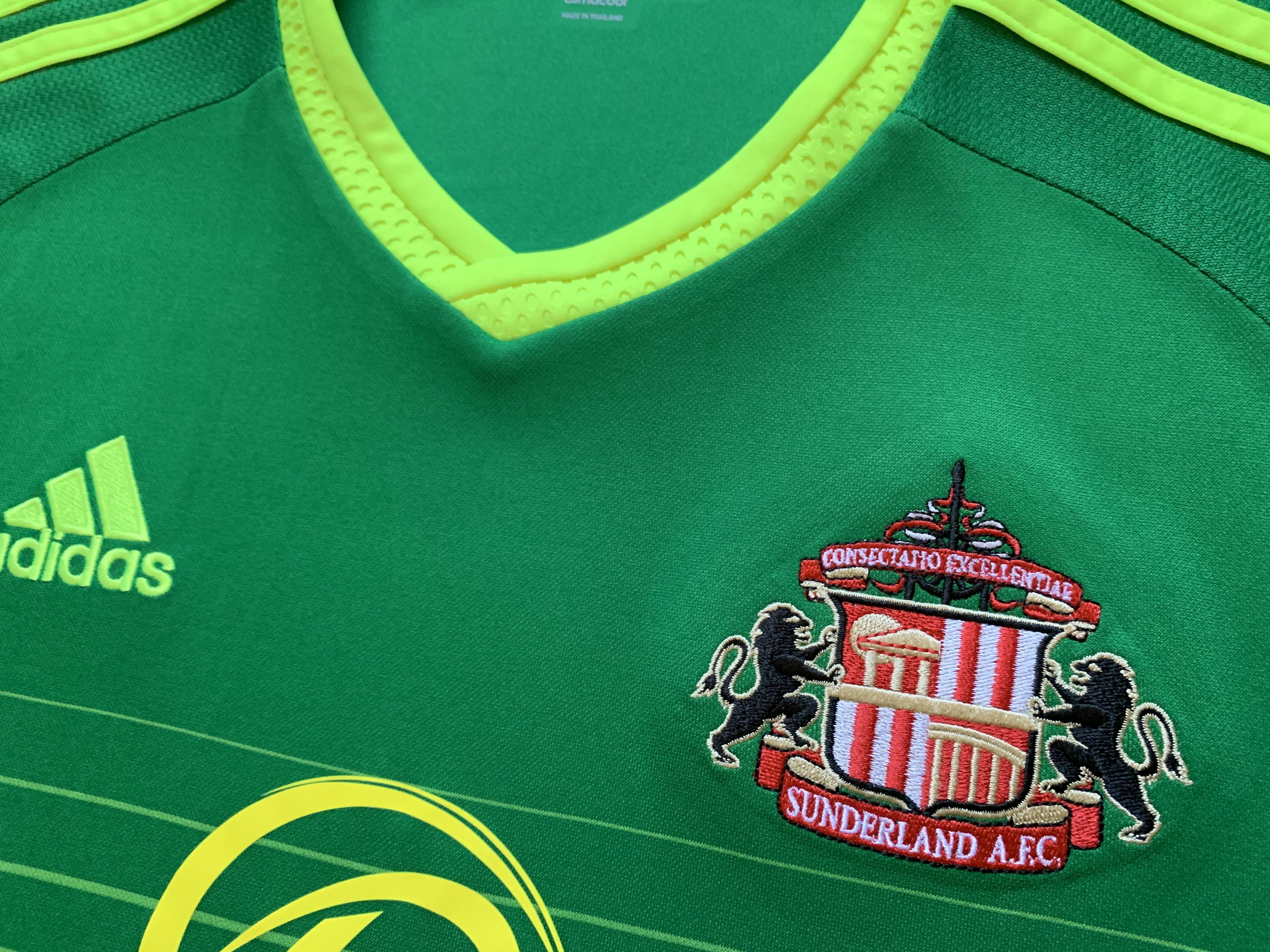 Adidas Adidas Sunderland Away Shirt 2015-2016 Size US M / EU 48-50 / 2 - 5 Thumbnail