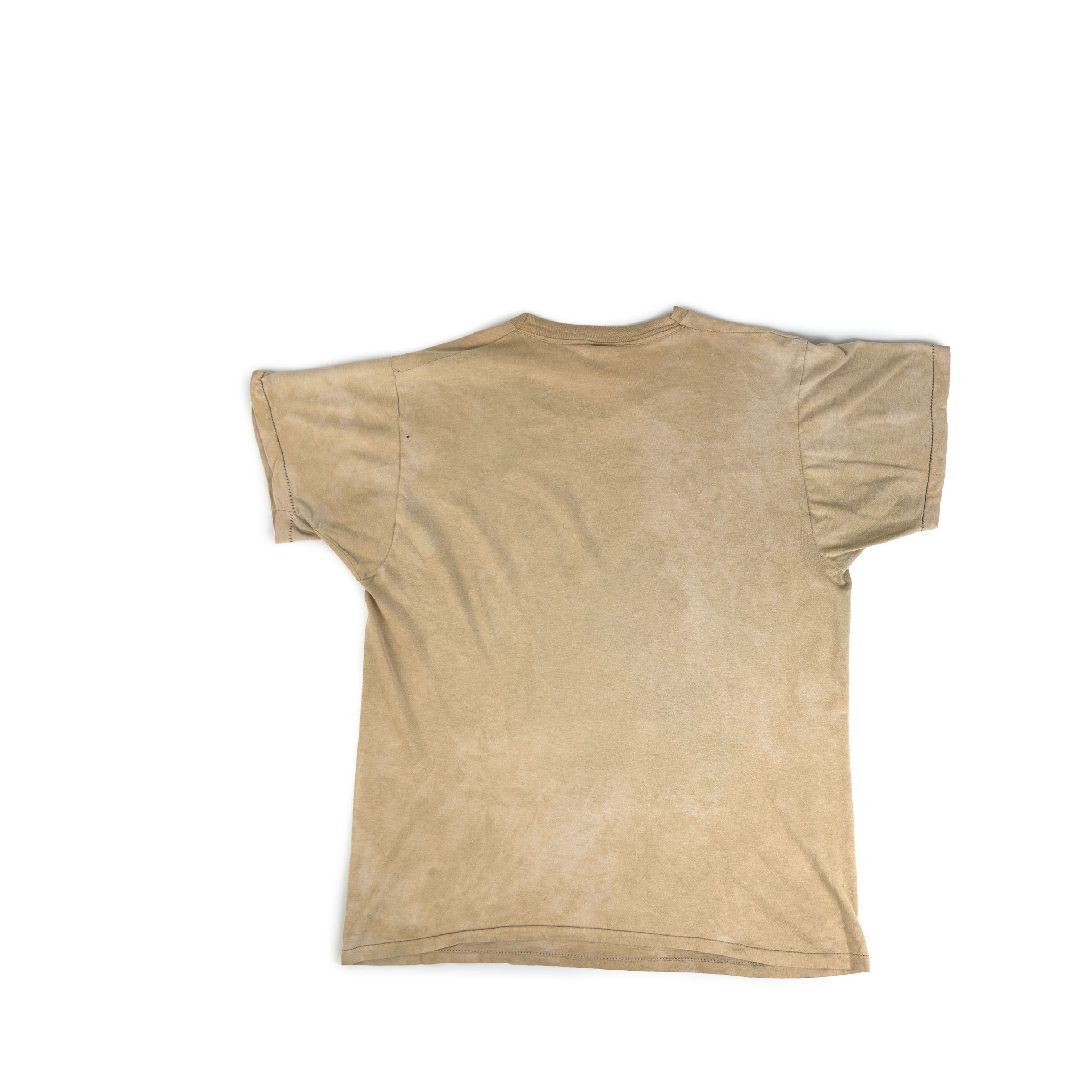 Vintage Vintage 1981 Mash Faded Tee Shirt Size US M / EU 48-50 / 2 - 2 Thumbnail