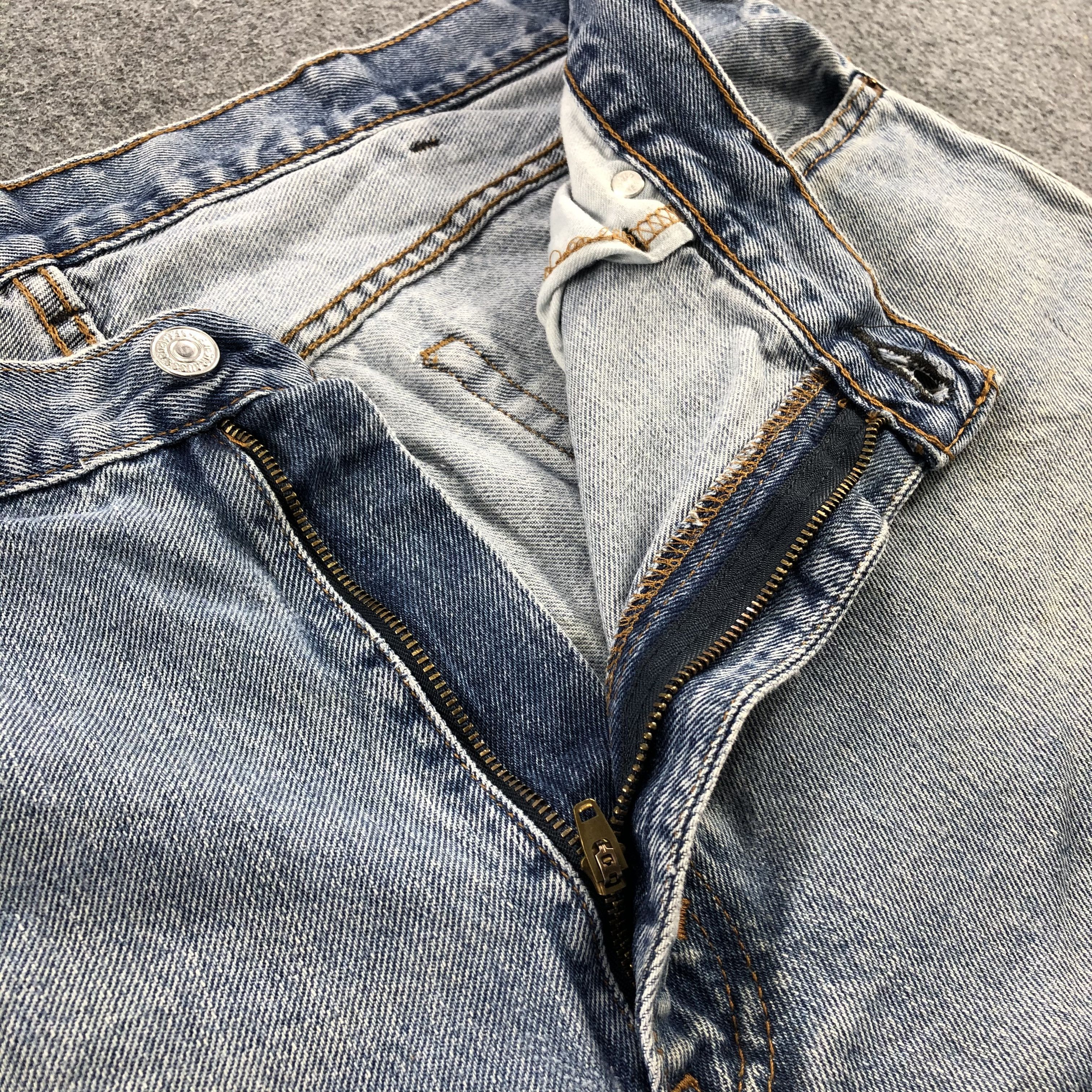 Levi's Dirty Wash Vintage Levis 550 Jeans Distressed Denim-J923 Size US 39 - 8 Thumbnail