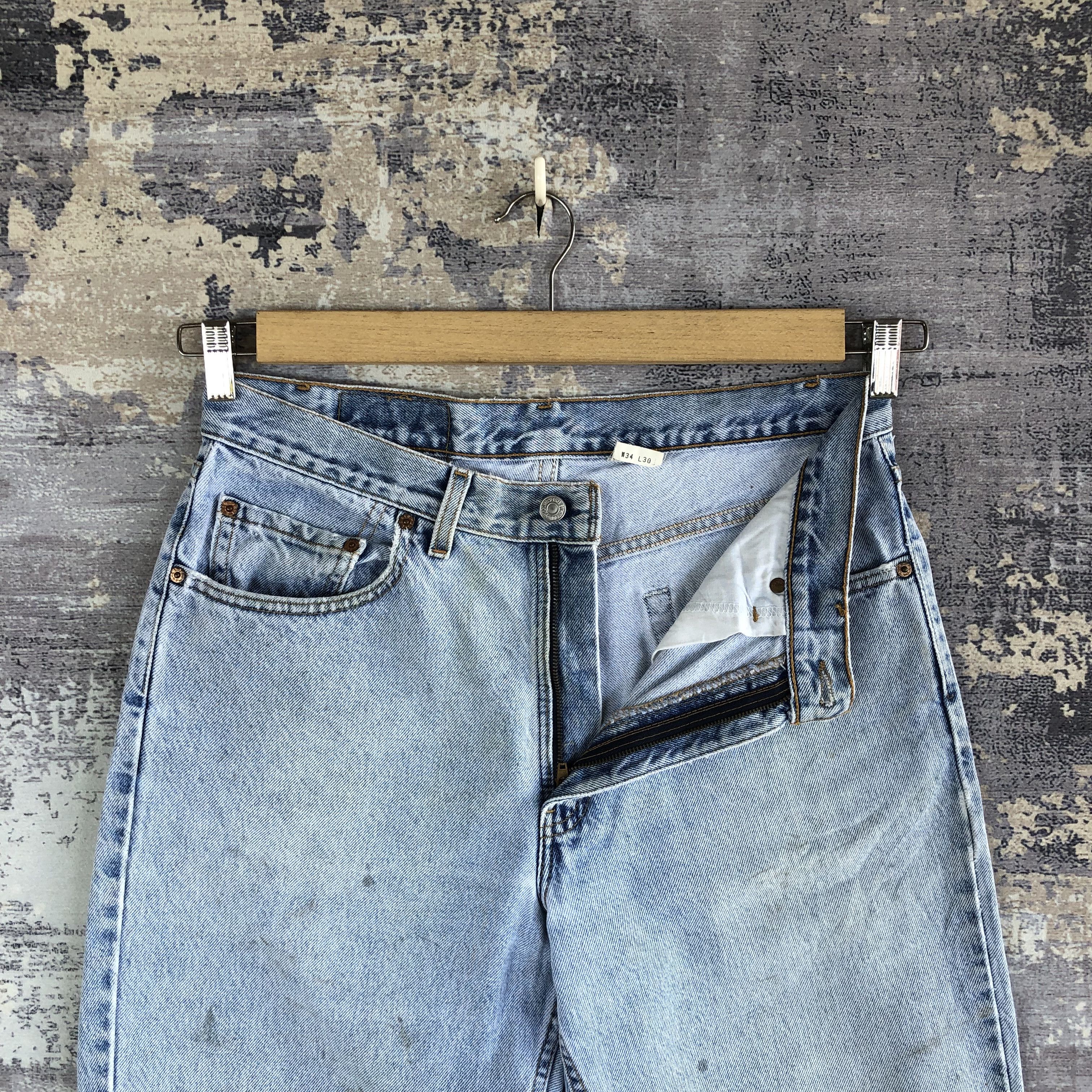Levi's Vintage Levis 550 Light Wash Jeans Levi's Sun Faded Denim Size US 32 / EU 48 - 6 Thumbnail