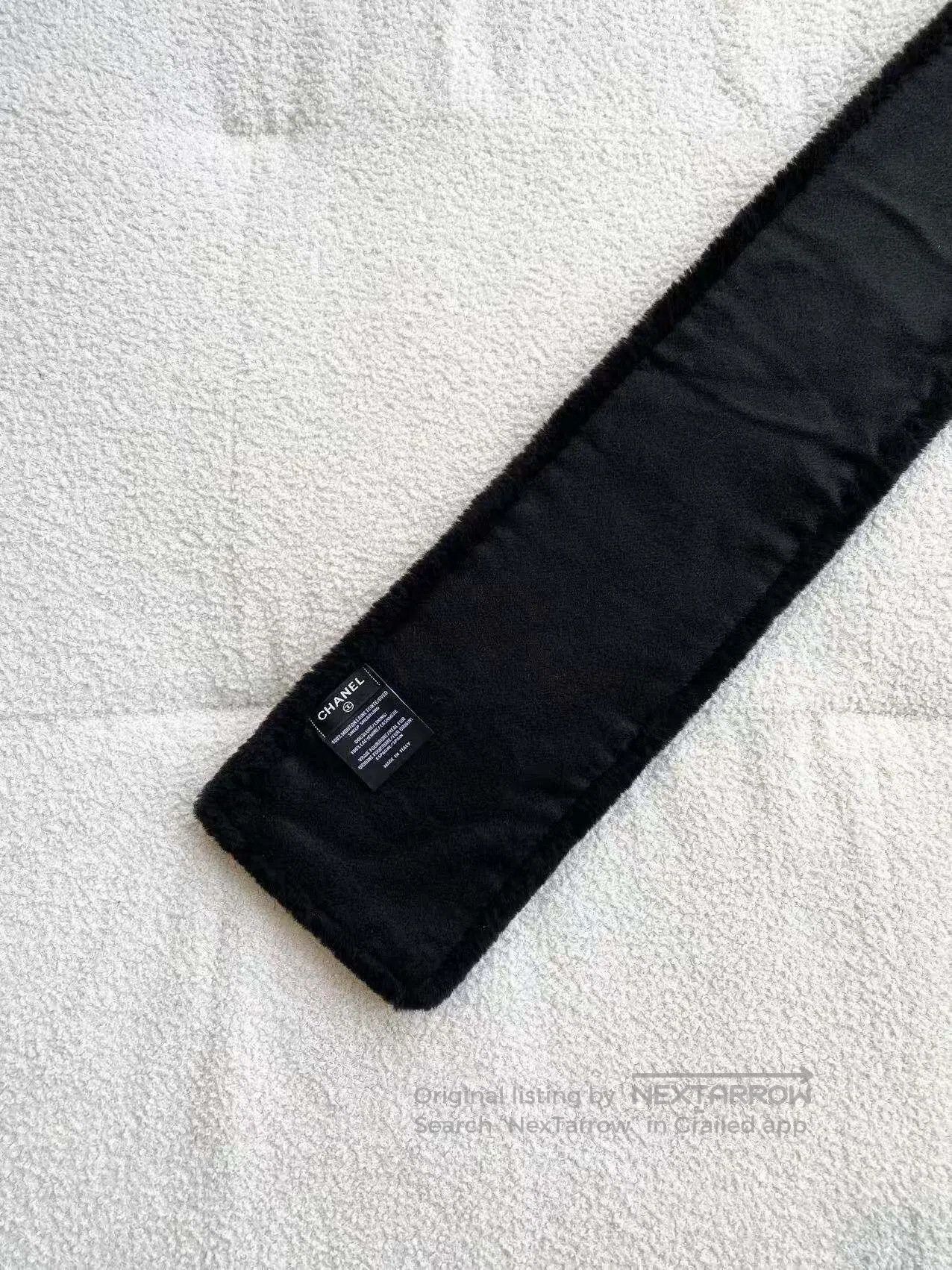 Chanel Chanel Black and white logo mink fur scarf| Size ONE SIZE - 4 Thumbnail