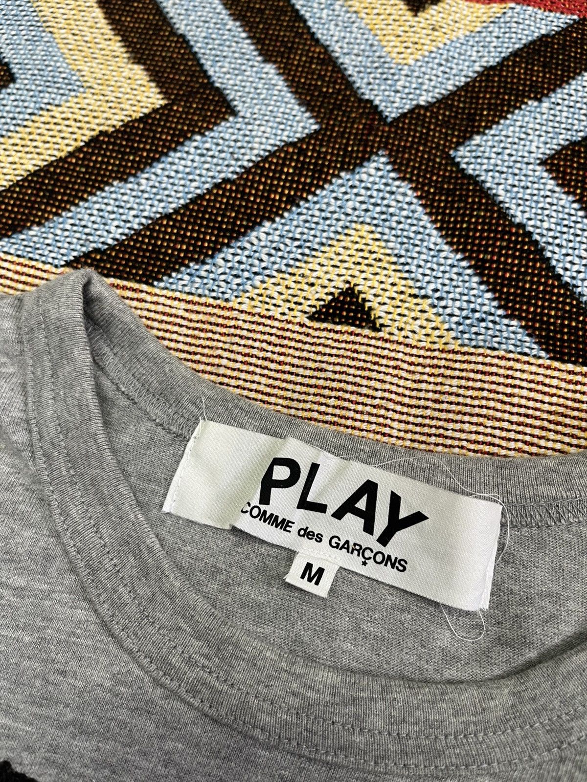 Comme des Garcons PLAY 🇯🇵Comme des Garçons (CDG) PLAY Tee🇯🇵 Size US M / EU 48-50 / 2 - 5 Thumbnail