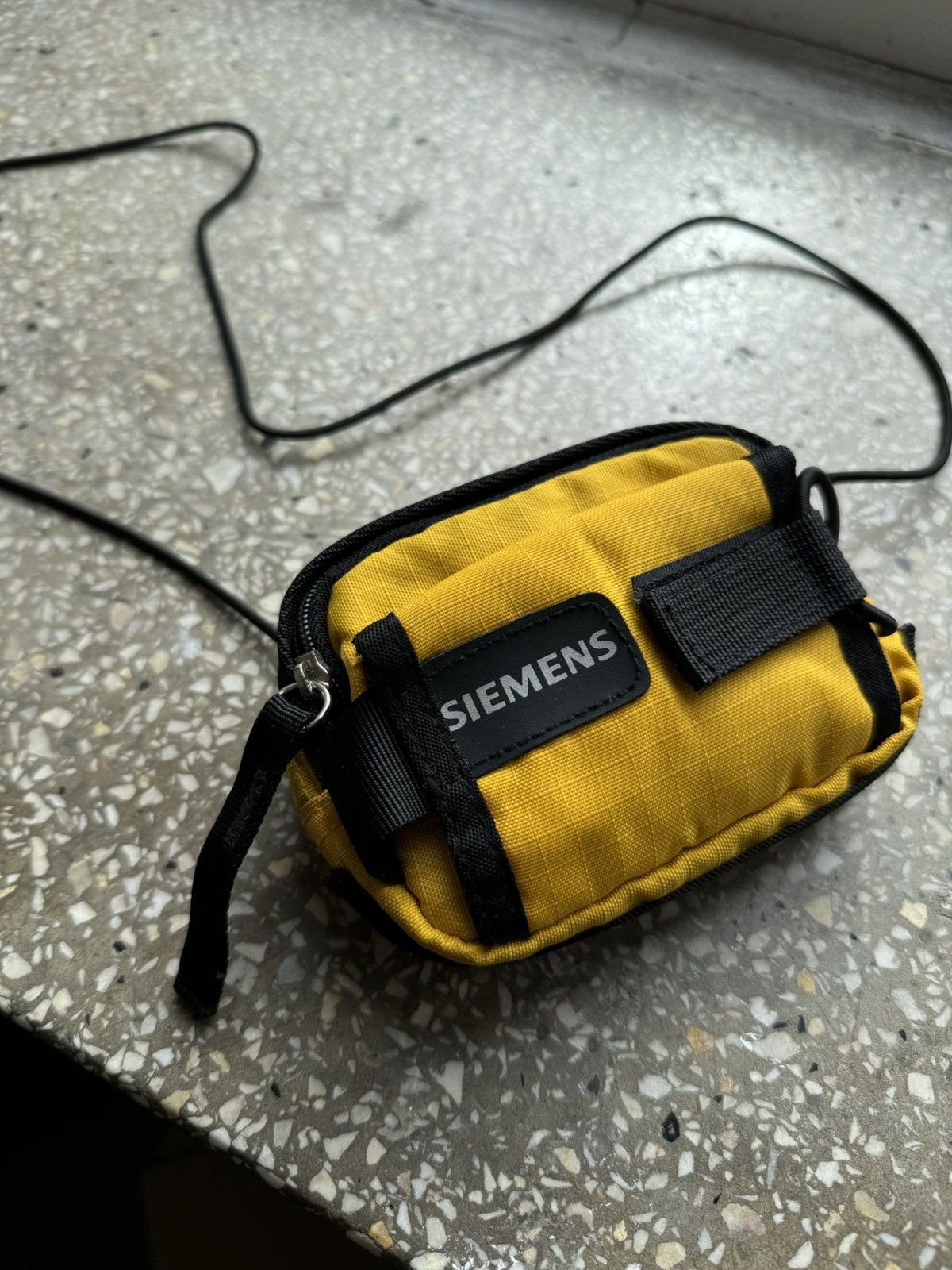 Vintage Vintage Siemens mini yellow phone bag Size ONE SIZE - 2 Thumbnail