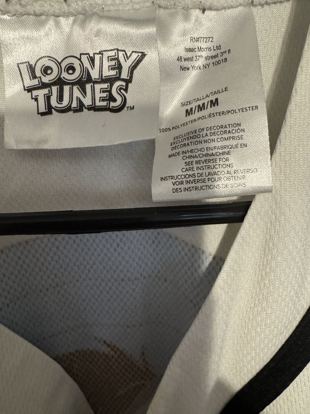 The Unbranded Brand Looney Tunes Men's Size M White Button Up Baseball Jersey Size US M / EU 48-50 / 2 - 4 Thumbnail