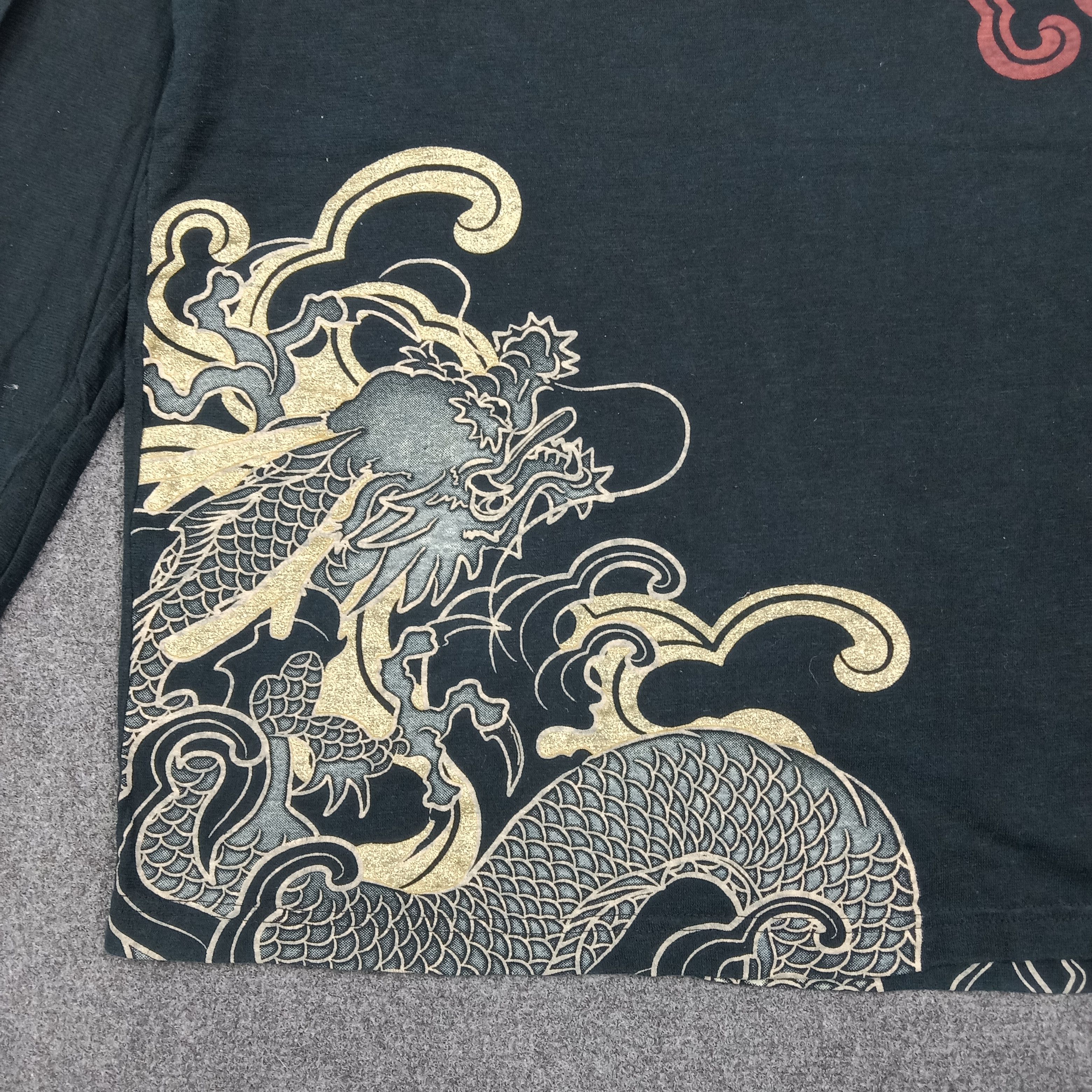 Japanese Brand Strange Heaven Dragon Tattoo Sukajan Style Tshirt C276N14 Size US L / EU 52-54 / 3 - 4 Thumbnail