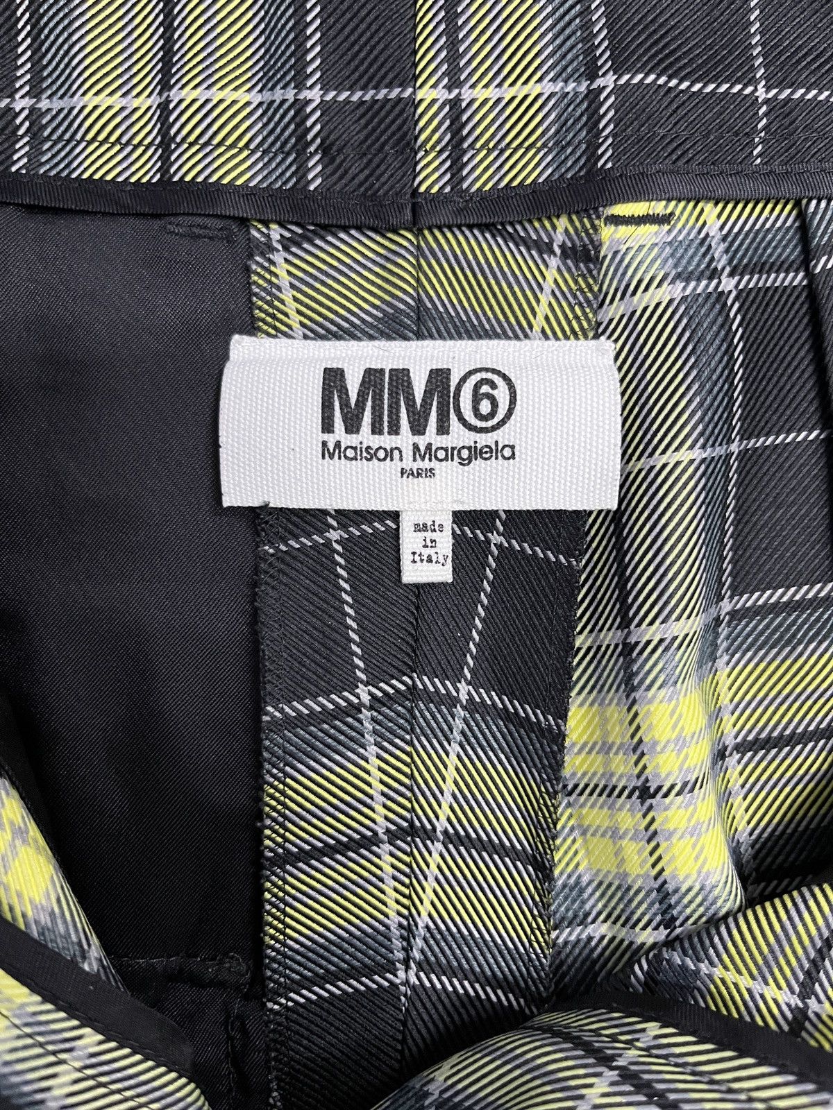 MM6 MM6 SS07 Tartan Side Tape Reconstructed Plaid Pants Size 26" / US 2 / IT 38 - 11 Thumbnail