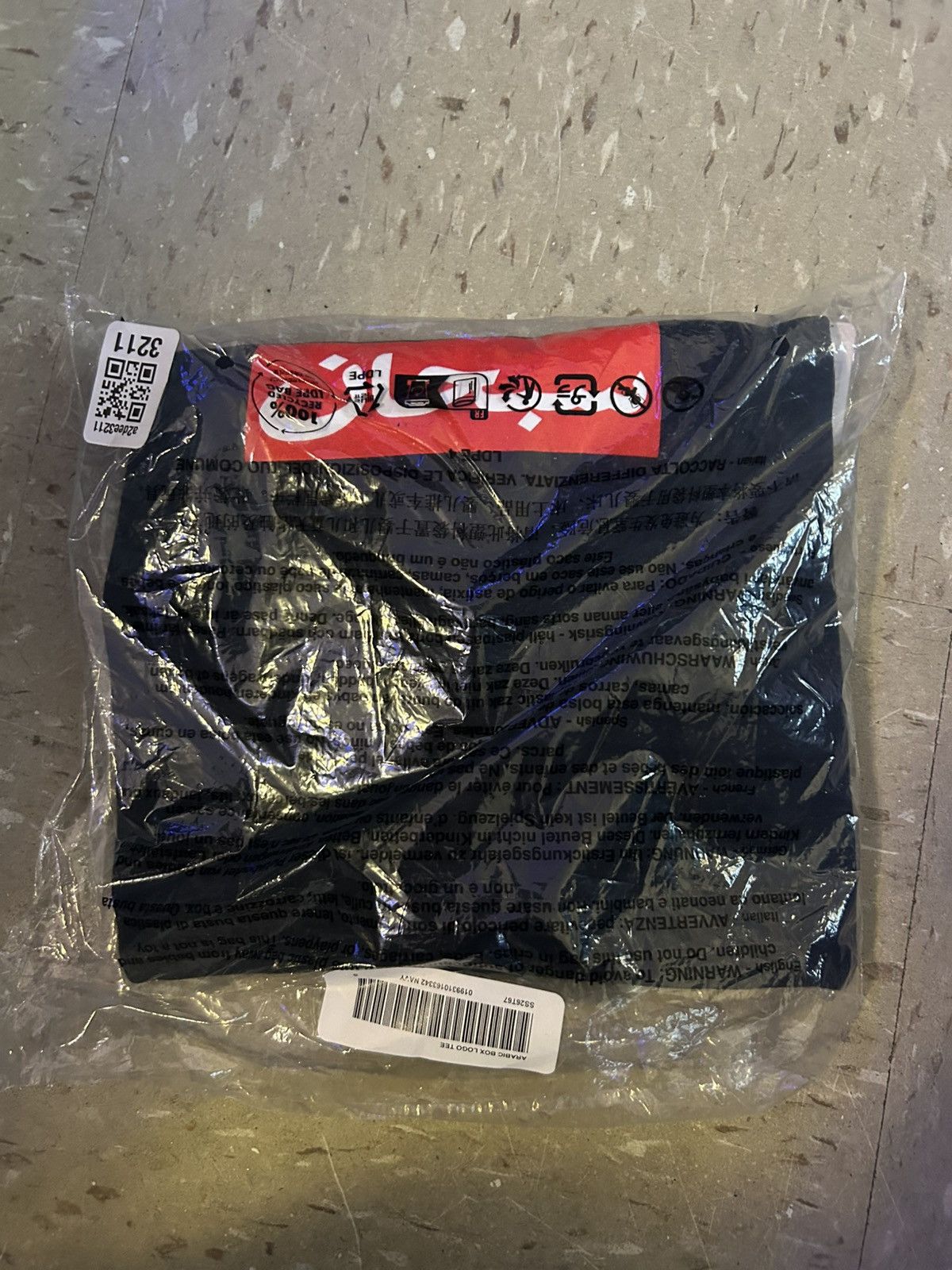 Supreme Supreme Arabic box logo tee Size US S / EU 44-46 / 1 - 1 Thumbnail