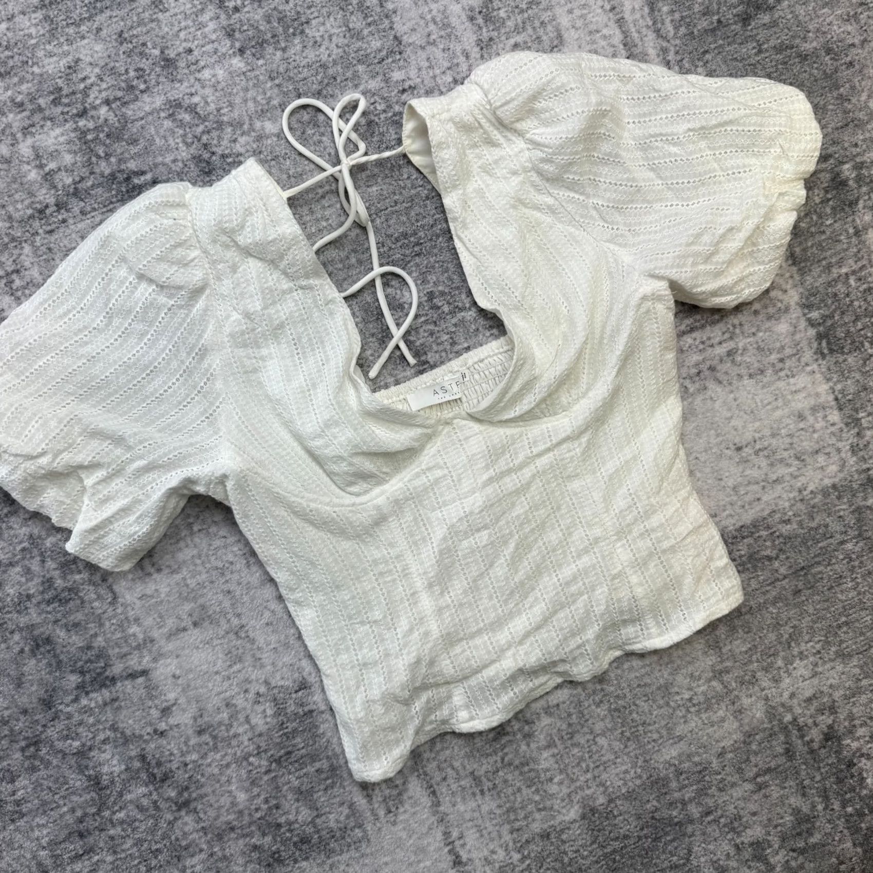 ASTR The Label ASTR The Label Top Women M White Sweetheart Puff Sleeve Blouse Skill: Casual Party/Cocktail, Travel Size M / US 6-8 / IT 42-44 - 2 Thumbnail