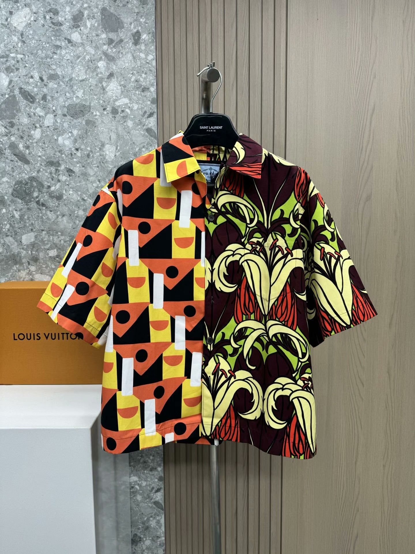 Prada Prada Geometric Triangle Shirt Size US S / EU 44-46 / 1 - 1 Thumbnail