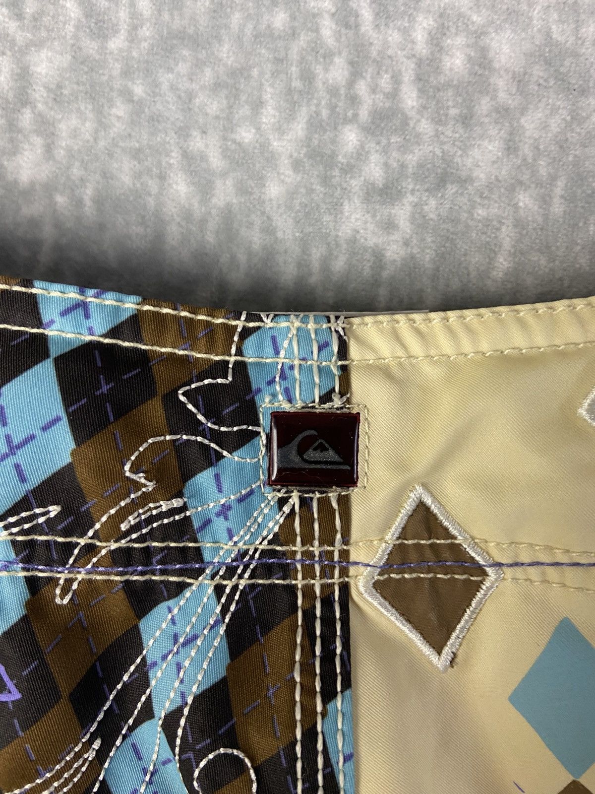 Quiksilver Vintage Quiksilver Argyle Boardshorts Size US 34 / EU 50 - 7 Thumbnail
