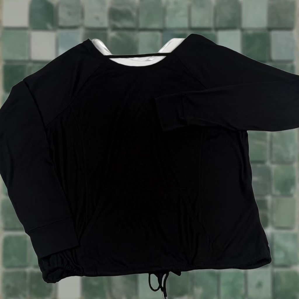 Calvin Klein Calvin Klein Performance Pullover Womens M Minimalist Sporty Chic Athleisure Black Size M / US 6-8 / IT 42-44 - 1 Thumbnail