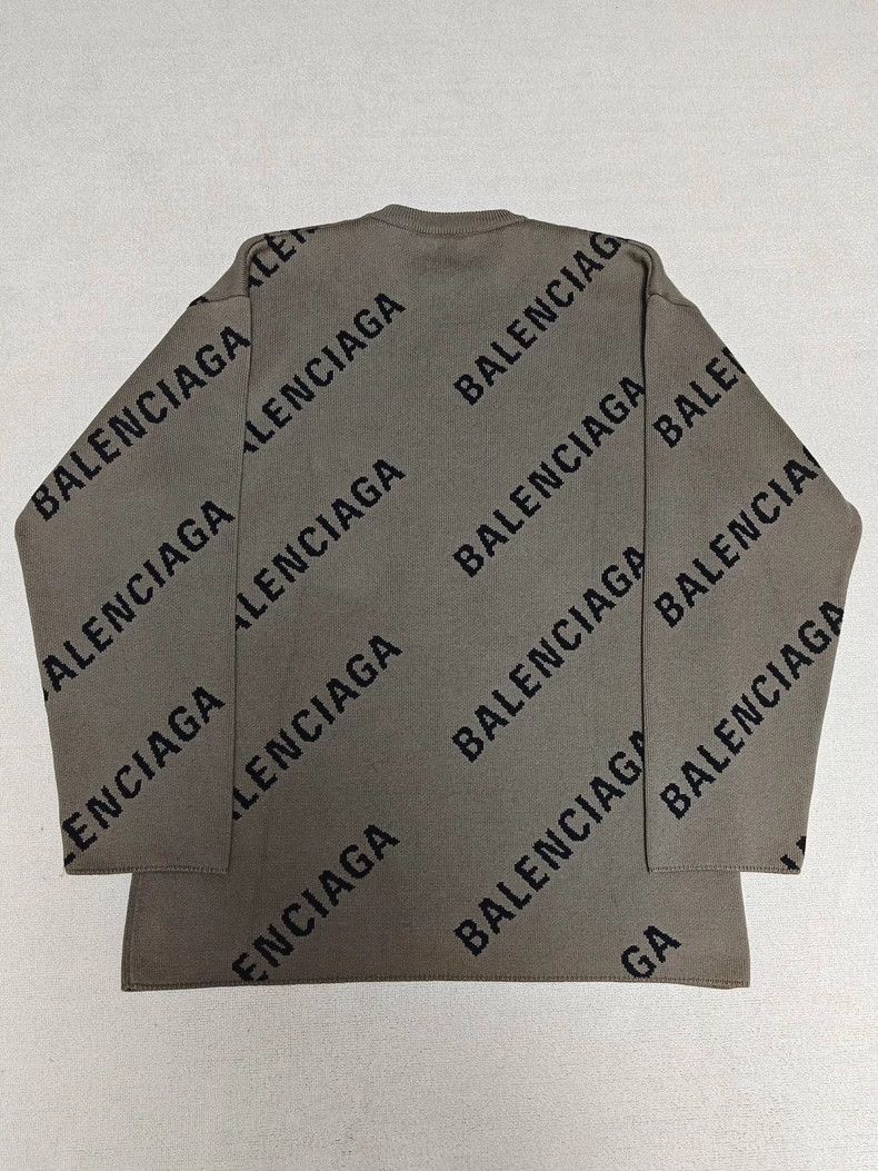 Balenciaga Balenciaga 22fw full printed letter knitted long sleeved sw Size US S / EU 44-46 / 1 - 2 Thumbnail