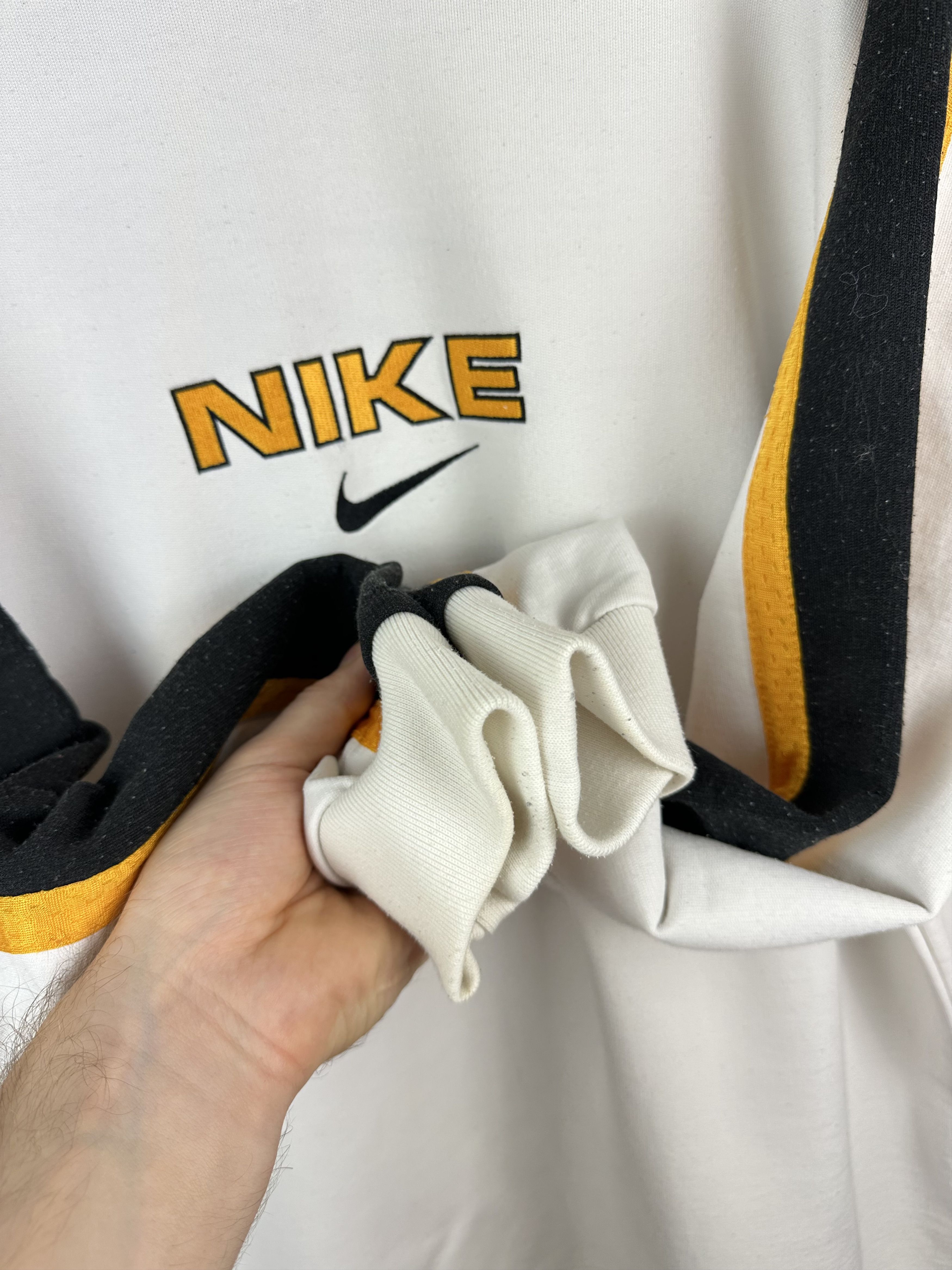 Nike Vintage Nike Big Logo Swoosh Sweatshirt White Rare Hype Size US S / EU 44-46 / 1 - 7 Thumbnail