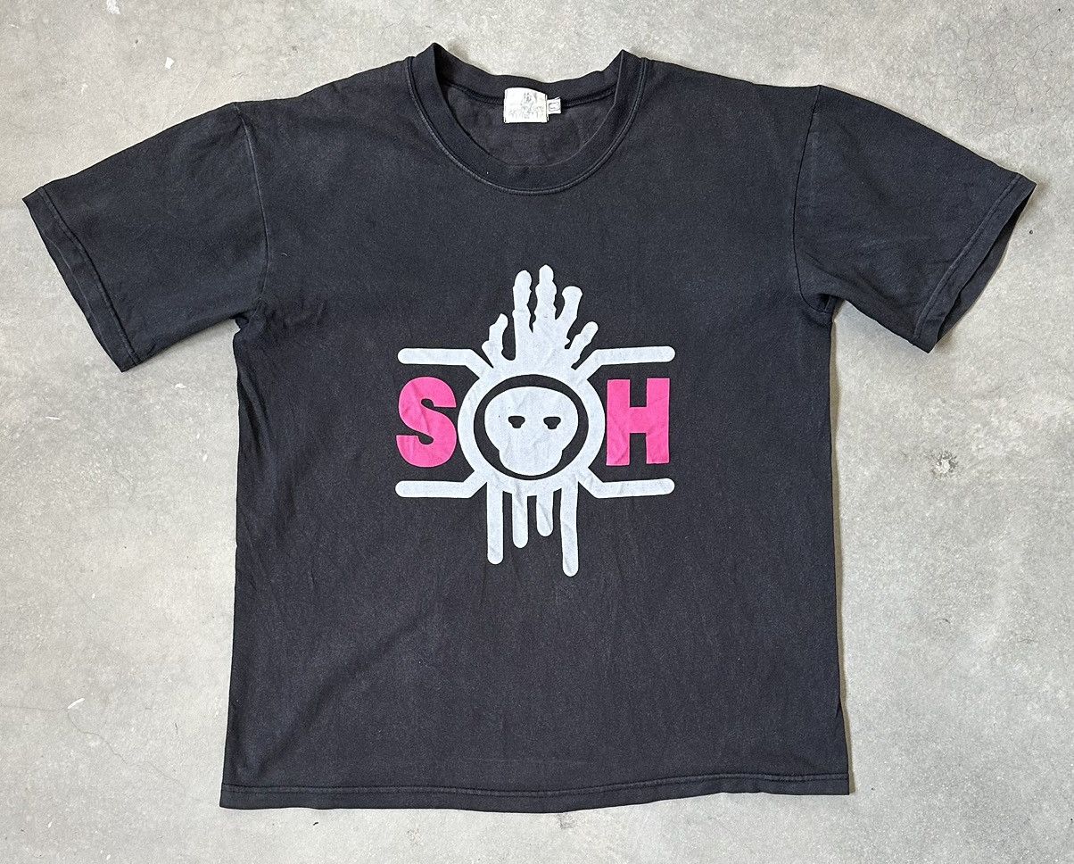 VINTAGE SECOND HAND CLOTHING BOUNTY HUNTER INSPIRED TEE