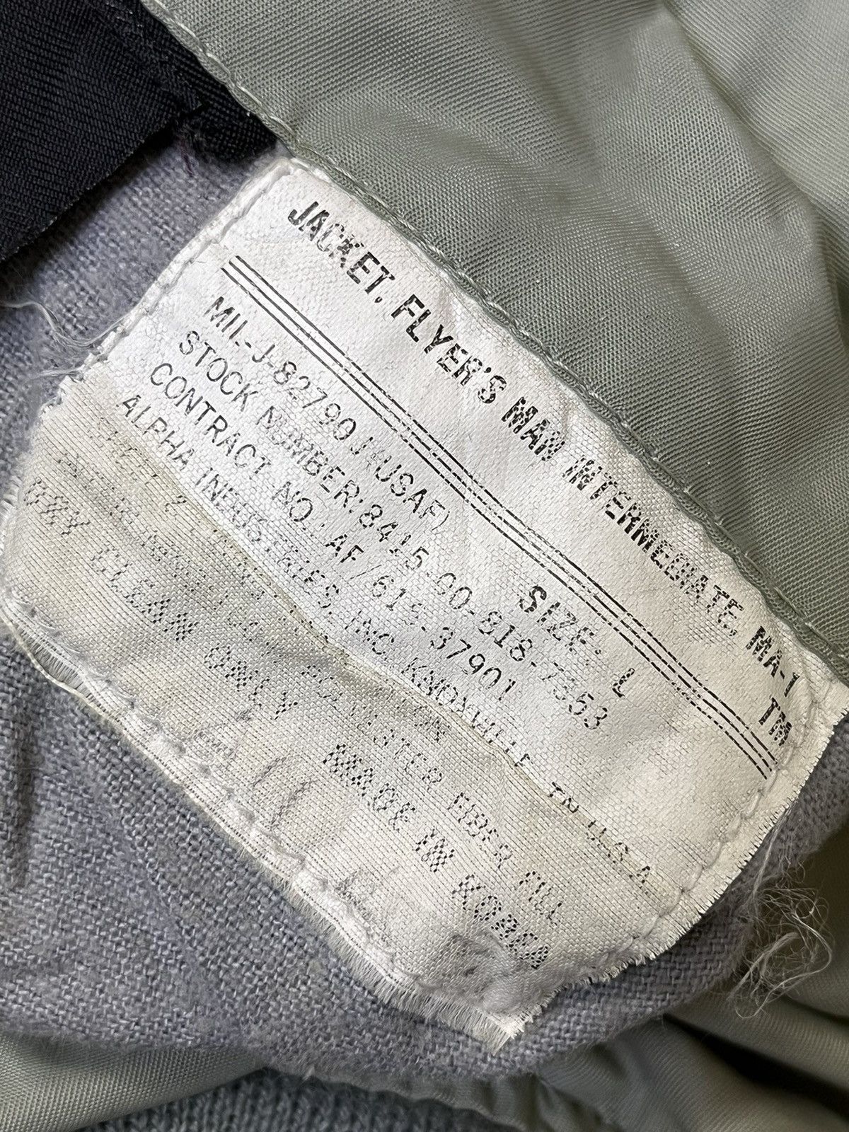 Alpha Industries VINTAGE ALPHA INDUSTRIES MA-1 USAF BOMBER JACKET Size US L / EU 52-54 / 3 - 12 Thumbnail