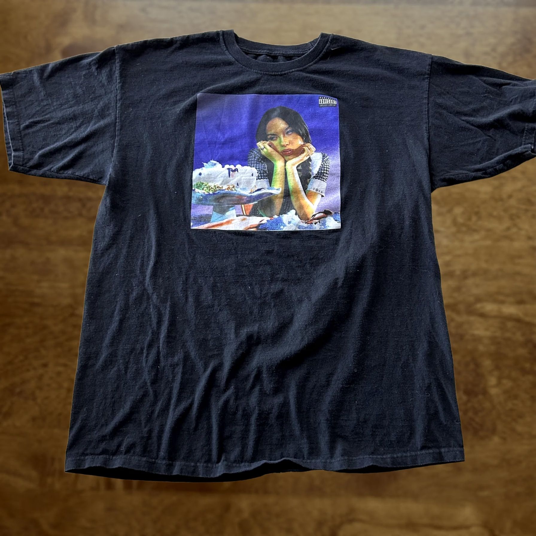 Vintage Olivia Rodrigo Sour Shirt Mens XL Black Album Cover Graphic Tee T-Shirt Size US XL / EU 56 / 4 - 1 Thumbnail