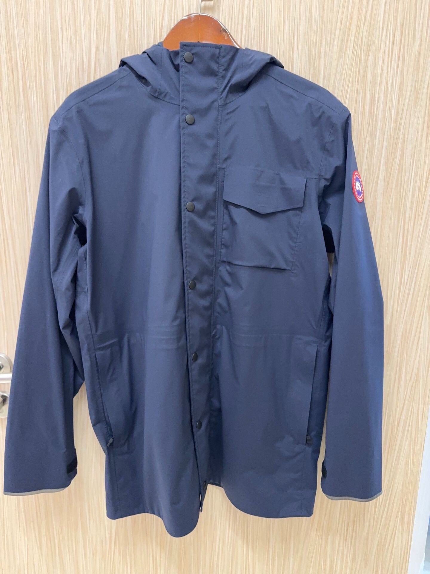 Canada Goose canada goose hooded jacket size m Size US M / EU 48-50 / 2 - 1 Thumbnail