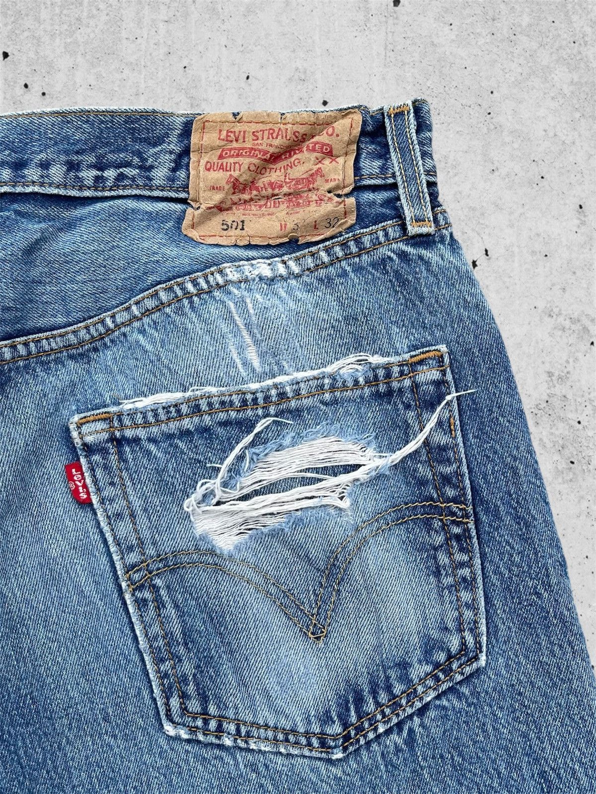 Levi's 🔥 Levi's 501 Distressed Denim Vintage W33🔥 Size US 33 - 14 Thumbnail