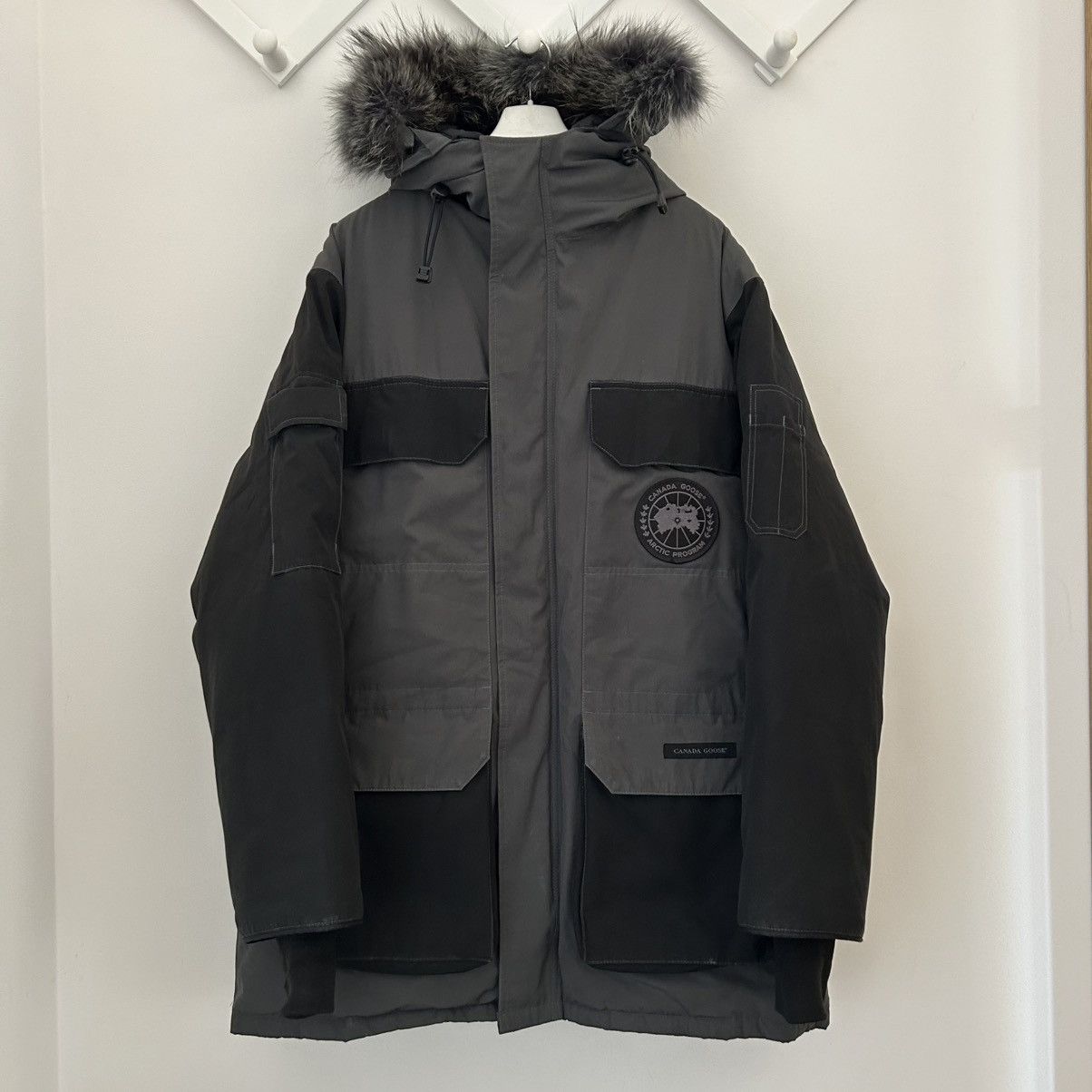 Canada Goose Canada Goose Black Label Fur Expedition Parka Grey Black Size US M / EU 48-50 / 2 - 1 Thumbnail
