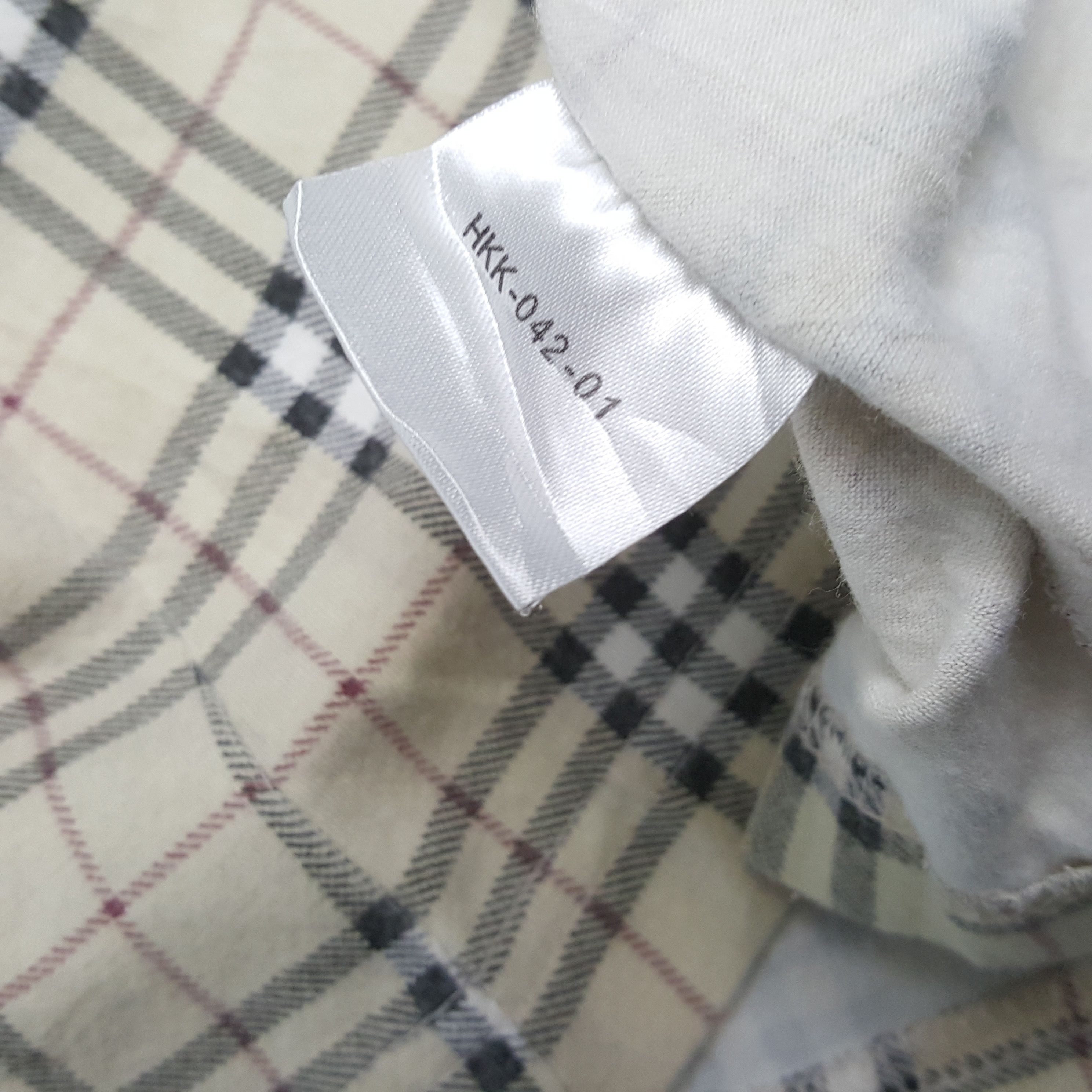 Burberry × Vintage BURBERRY LONDON Luxury Brand Nova Check Design Tshirt Size S / US 4 / IT 40 - 5 Thumbnail