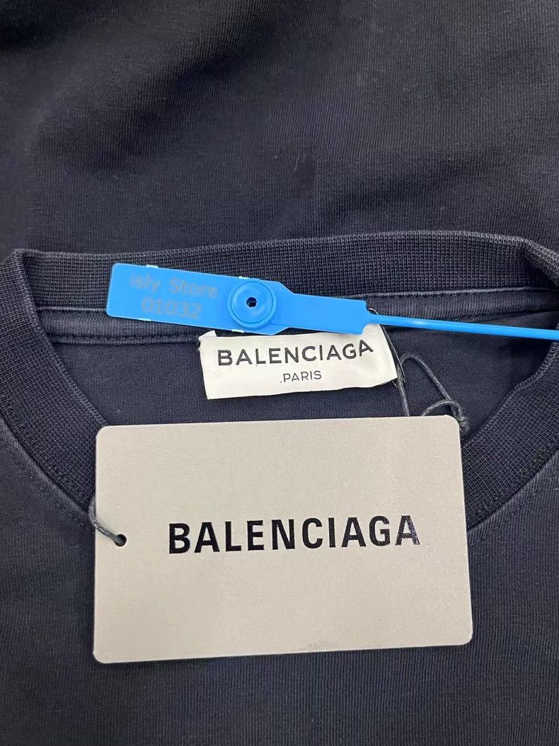 Balenciaga Balenciaga Letter Solid Crewneck Printed T-Shirt Size US M / EU 48-50 / 2 - 5 Thumbnail