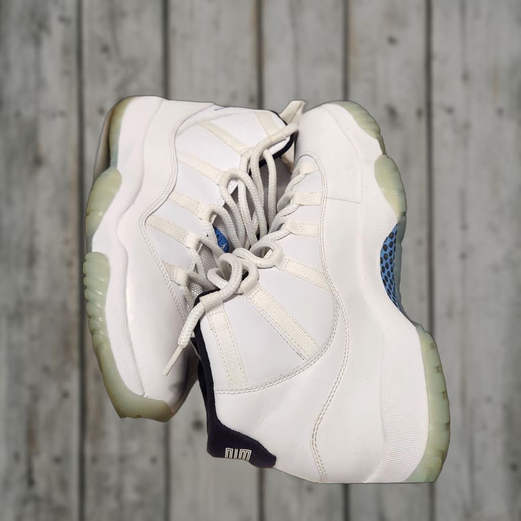 Jordan Brand Jordan Air Jordan 11 Retro High Legend Blue Sneaker Men US 10 White 2014 Athletic High Top 378037-117 Boys? Size US 9 / EU 42 - 1 Thumbnail