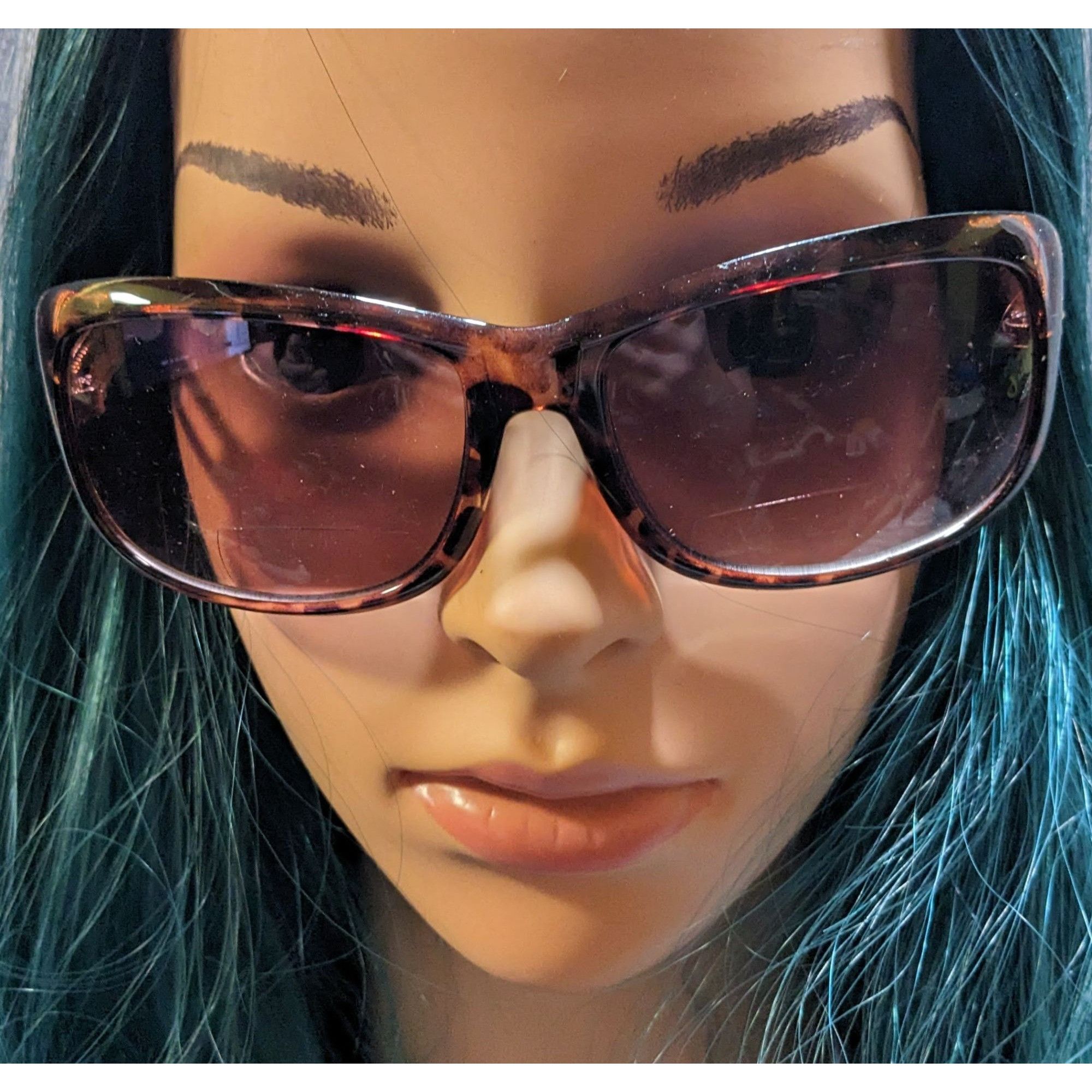 Other Rocco Originals Tortoise Glam Bifocal Reader Sunglasses Size ONE SIZE - 4 Thumbnail
