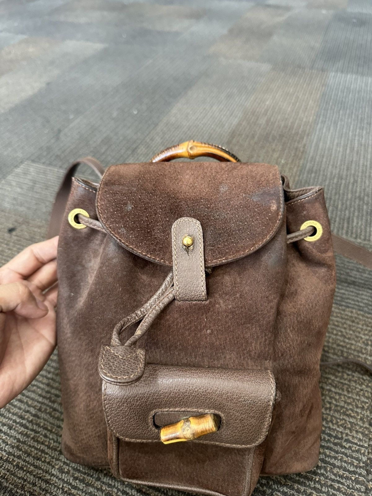 Designer × Gucci Vintage Gucci bamboo suede mini backpack Size ONE SIZE - 2 Thumbnail
