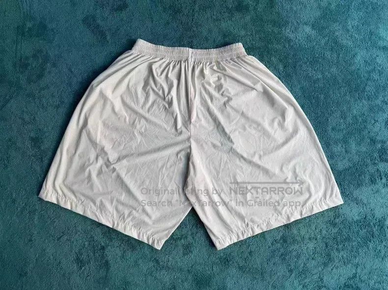 Balenciaga Balenciaga size S Nylon Reflective Print Sports Shorts Size US 27 - 2 Thumbnail