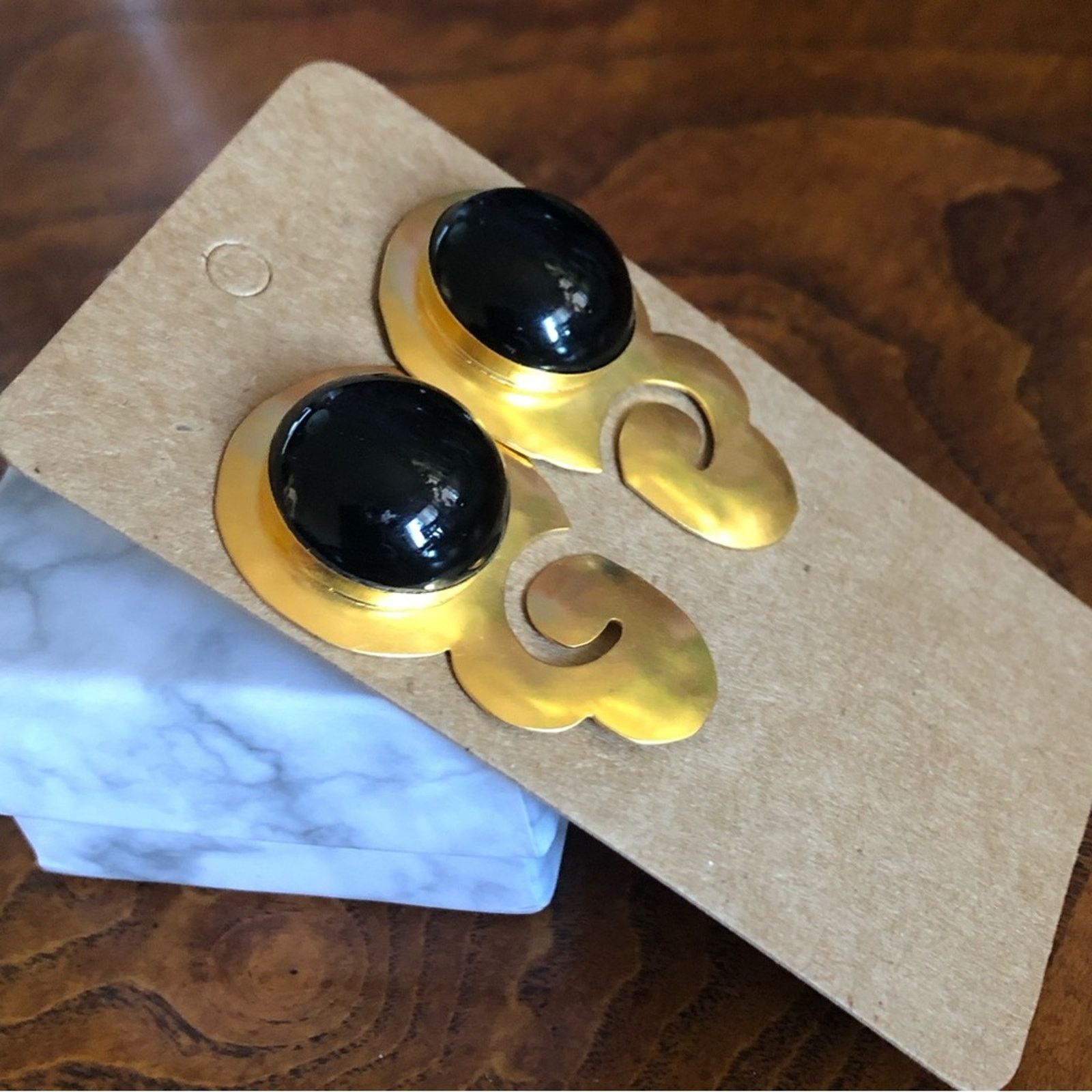 Vintage Vintage 80s matte gold tone large black cabochon earrings Size ONE SIZE - 2 Thumbnail