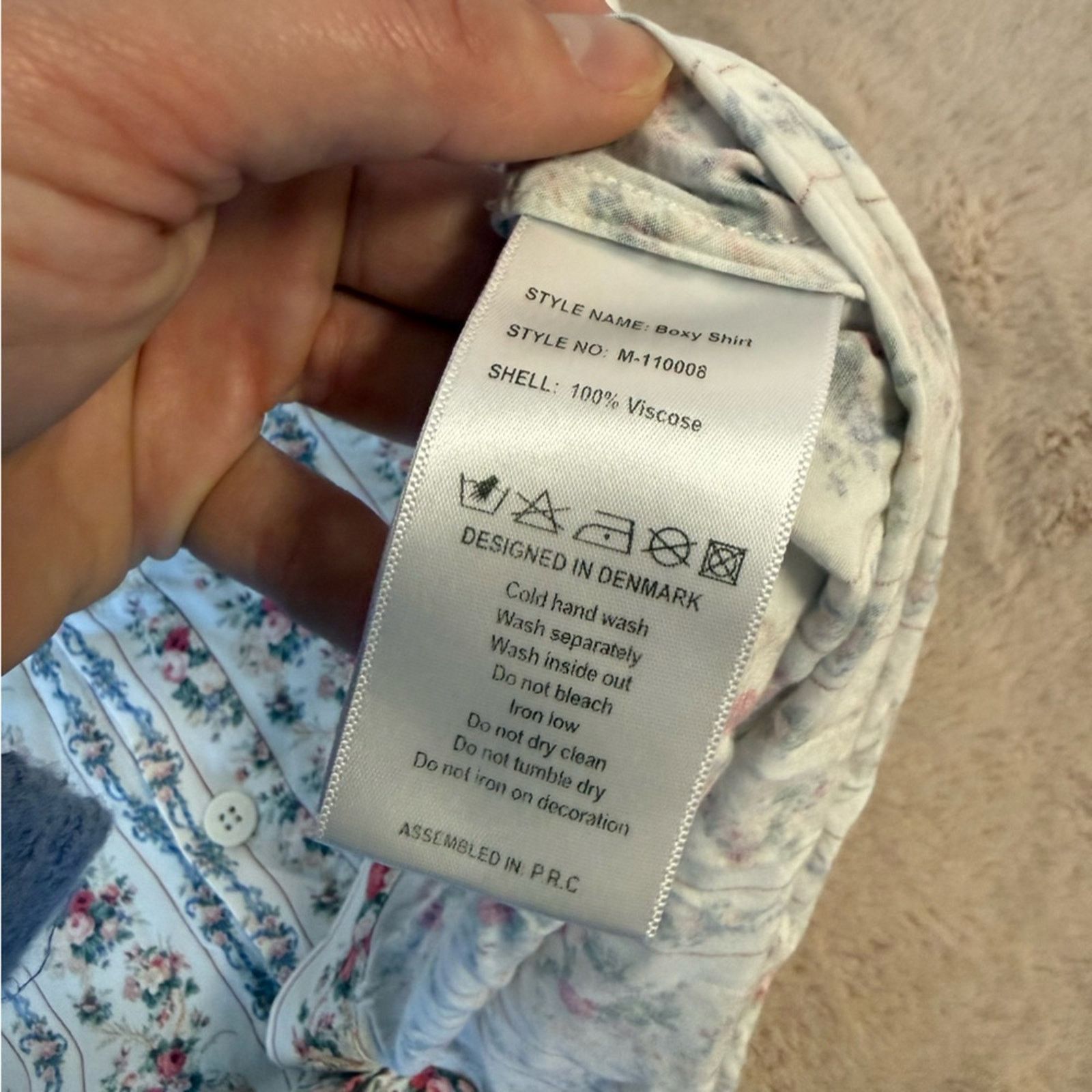 Han Kjobenhavn HAN KJOBENHAVN Boxy Floral Button Down Shirt Size Small Size US S / EU 44-46 / 1 - 7 Thumbnail